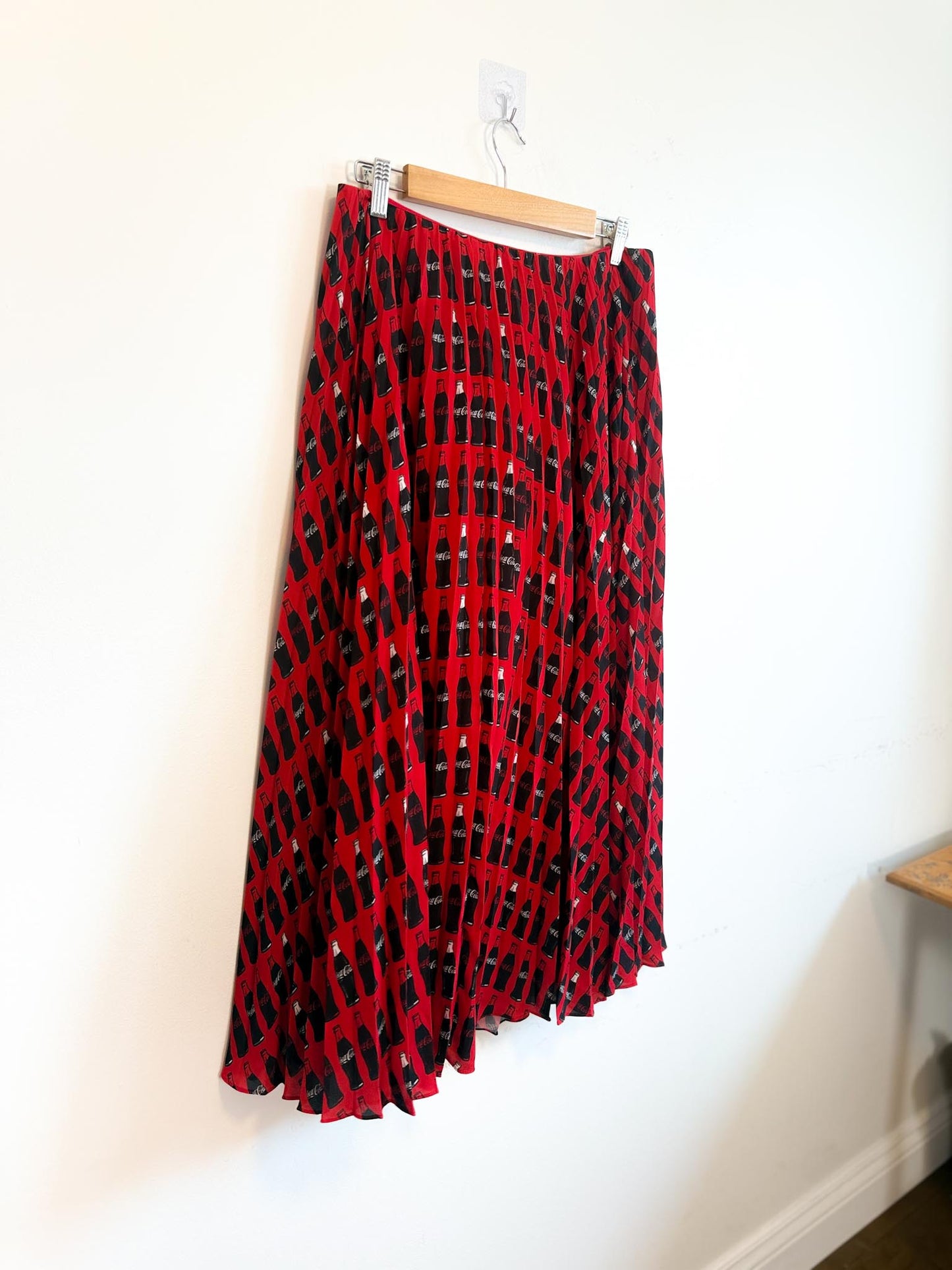Jason Wu "Cola Bottle-Print Pleated Skirt in Red" (Size M/L)