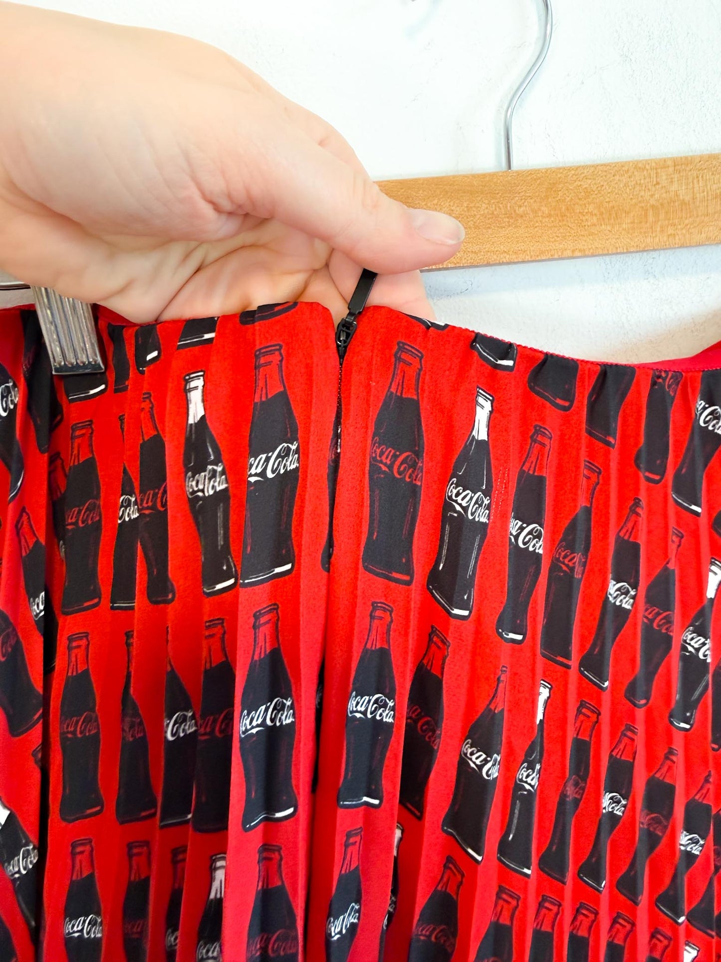 Jason Wu "Cola Bottle-Print Pleated Skirt in Red" (Size M/L)