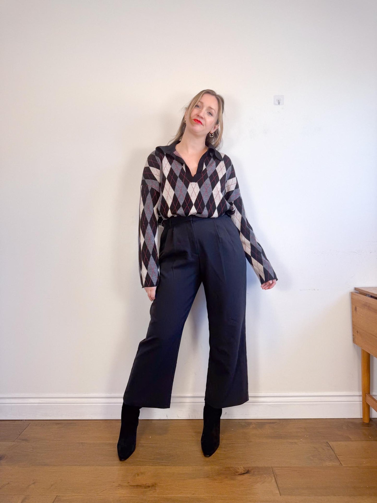 Abercrombie & Fitch High Rise Trousers in Black (Size 31)