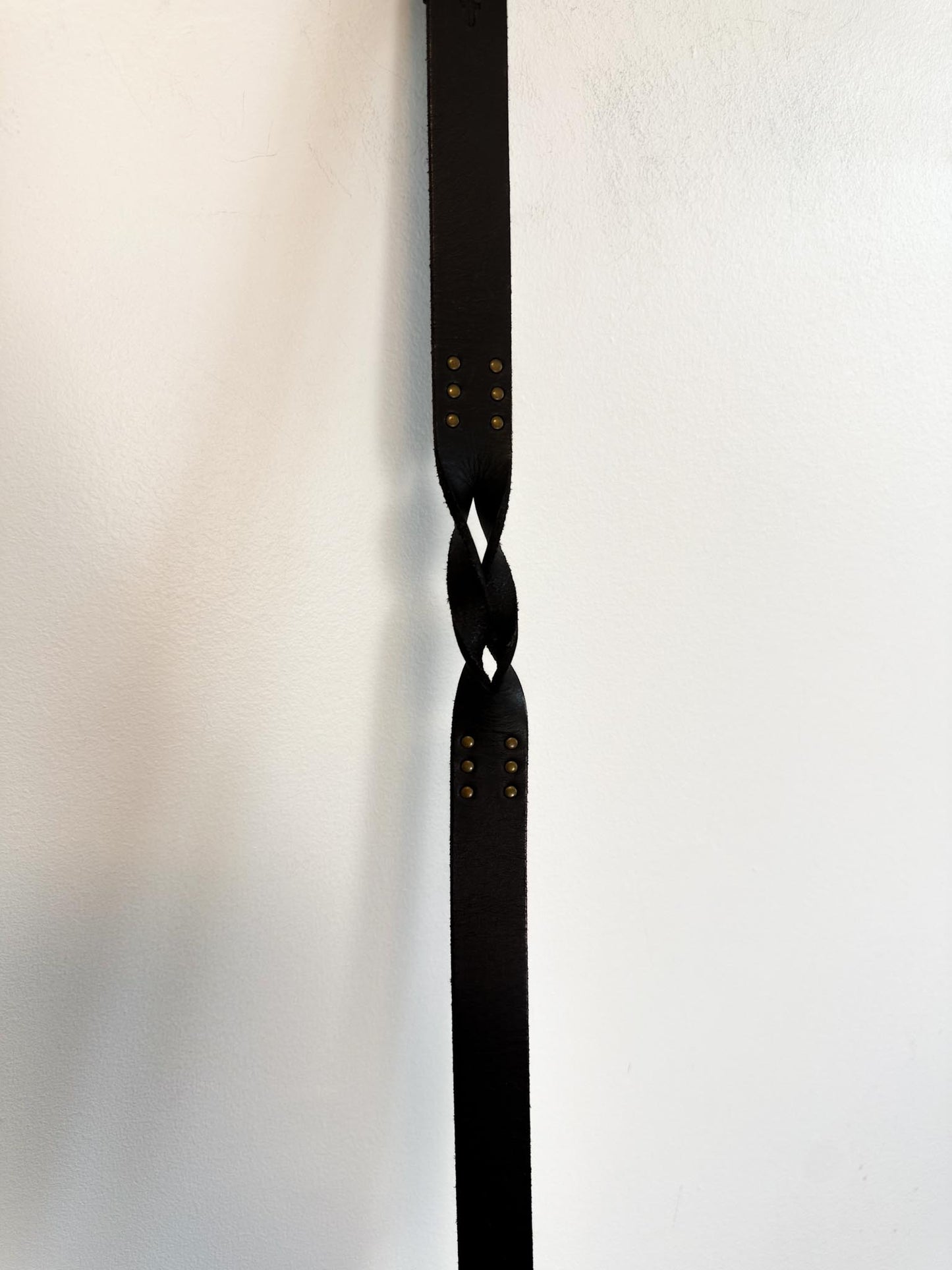 FRYE Thin Leather Belt in Black (Size XL)