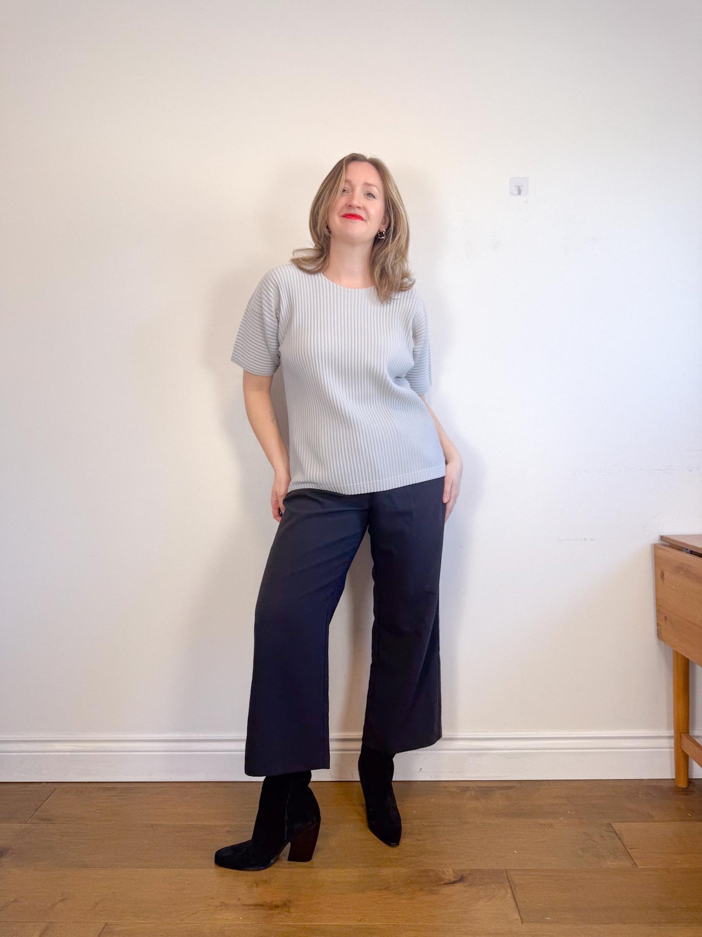 Issey Miyake Homme Plisse Designer Pleated T-Shirt in Grey (Size L)