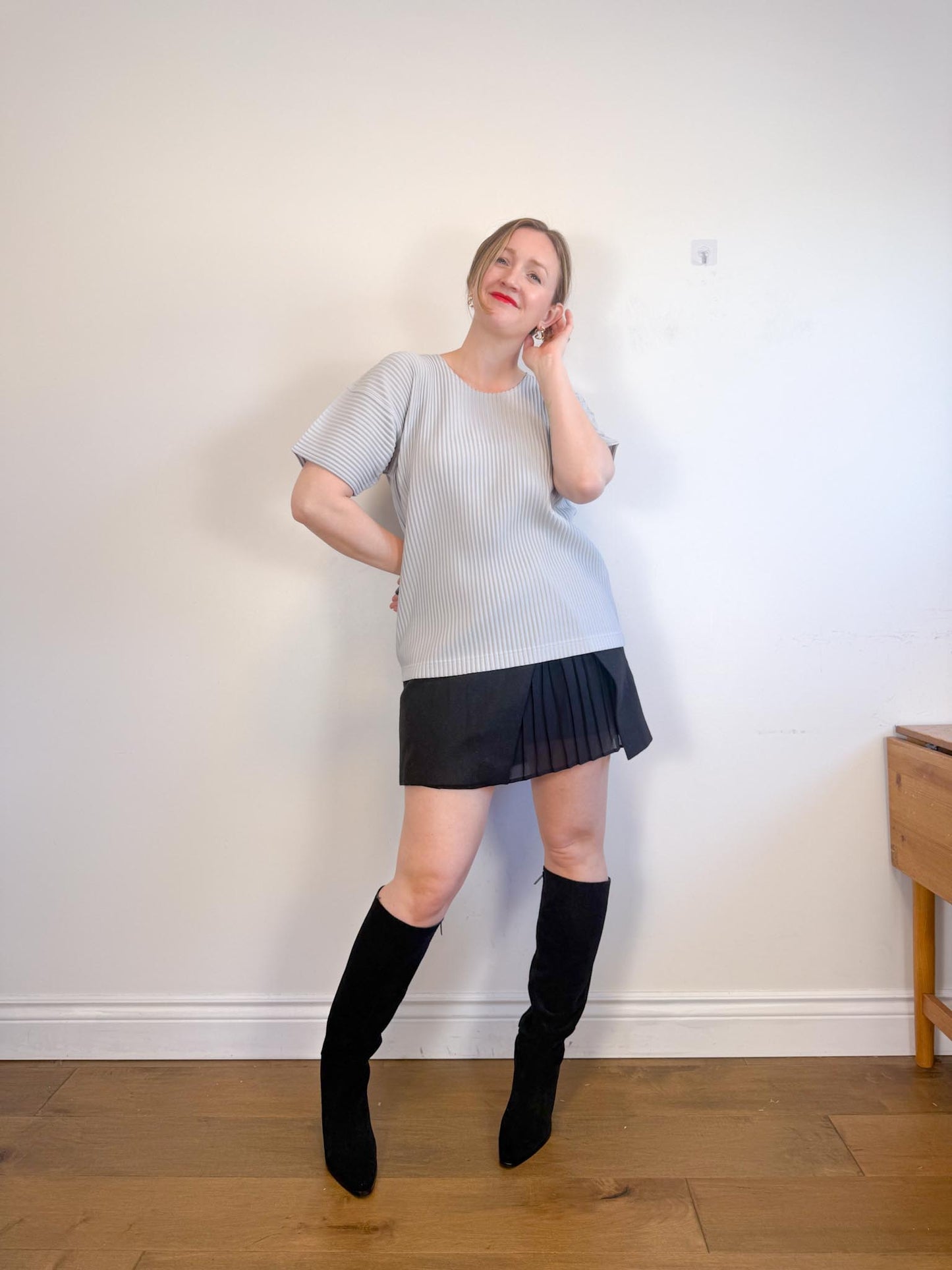 Issey Miyake Homme Plisse Designer Pleated T-Shirt in Grey (Size L)