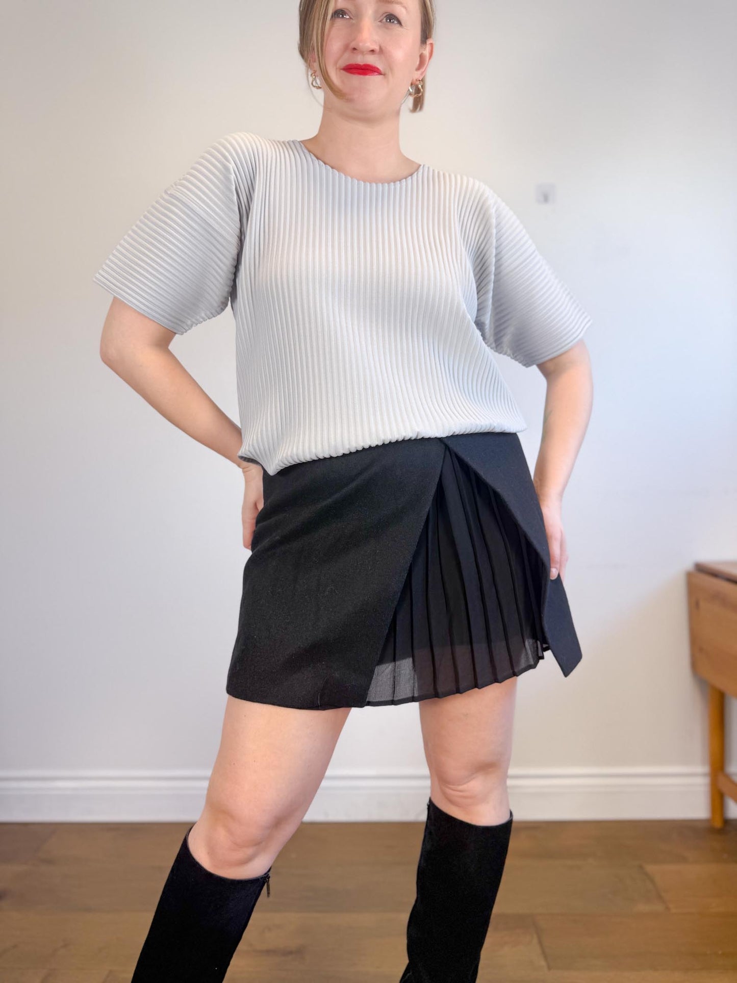 Issey Miyake Homme Plisse Designer Pleated T-Shirt in Grey (Size L)