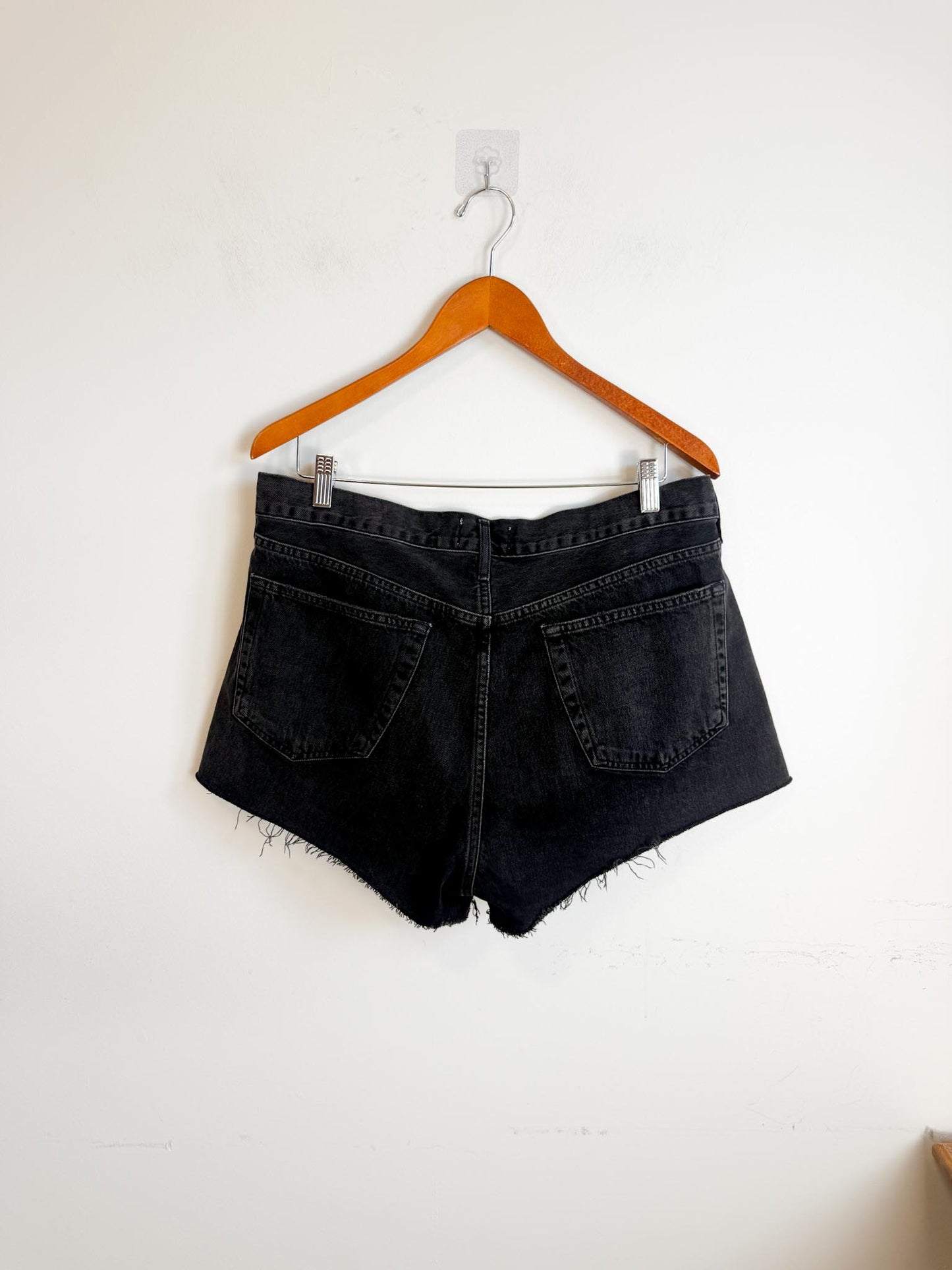 AGOLDE "Parker Black Denim Shorts" (Size 32)