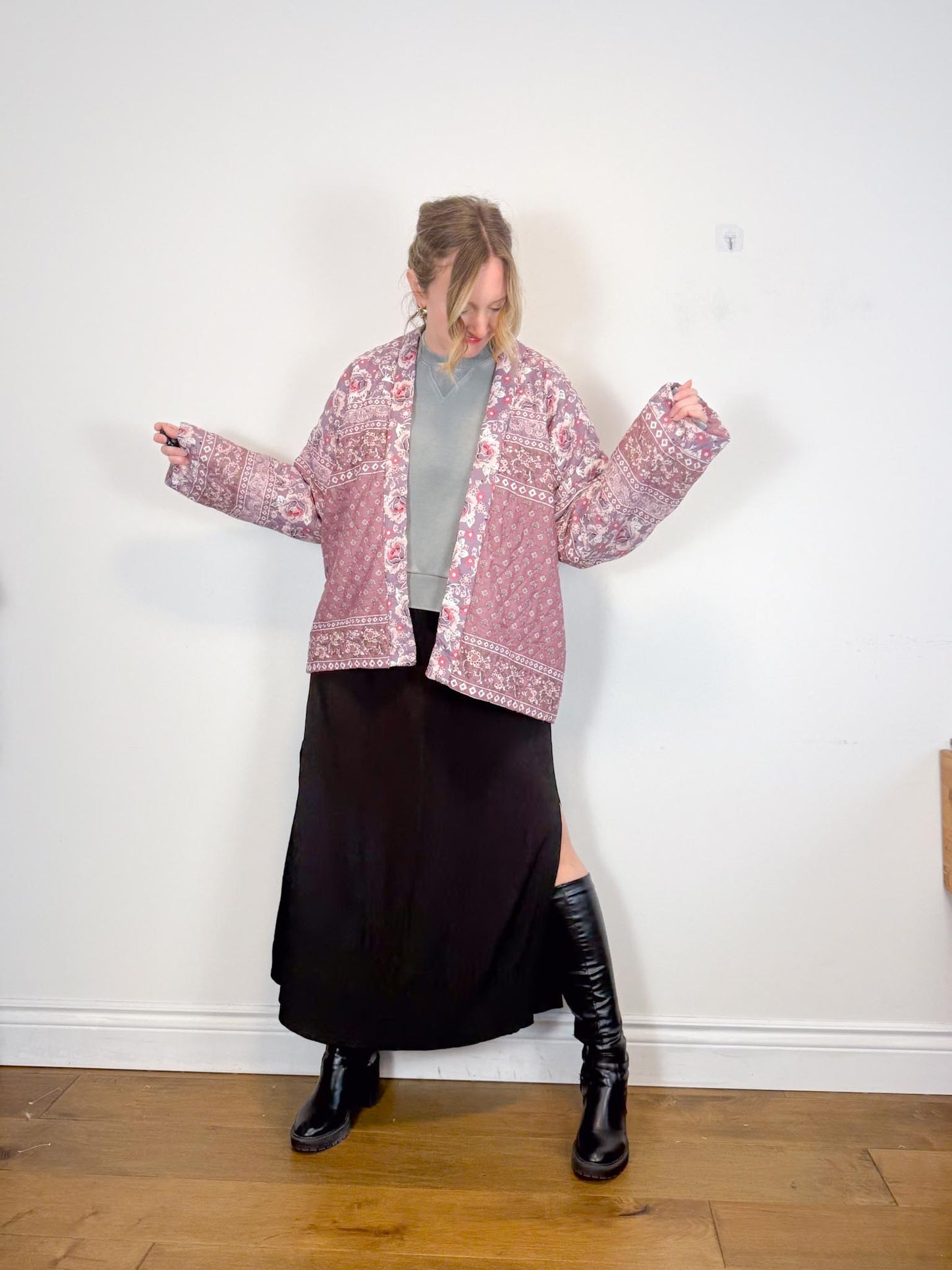 Everlane "Naia Ripple Skirt in Black" (Size XL)