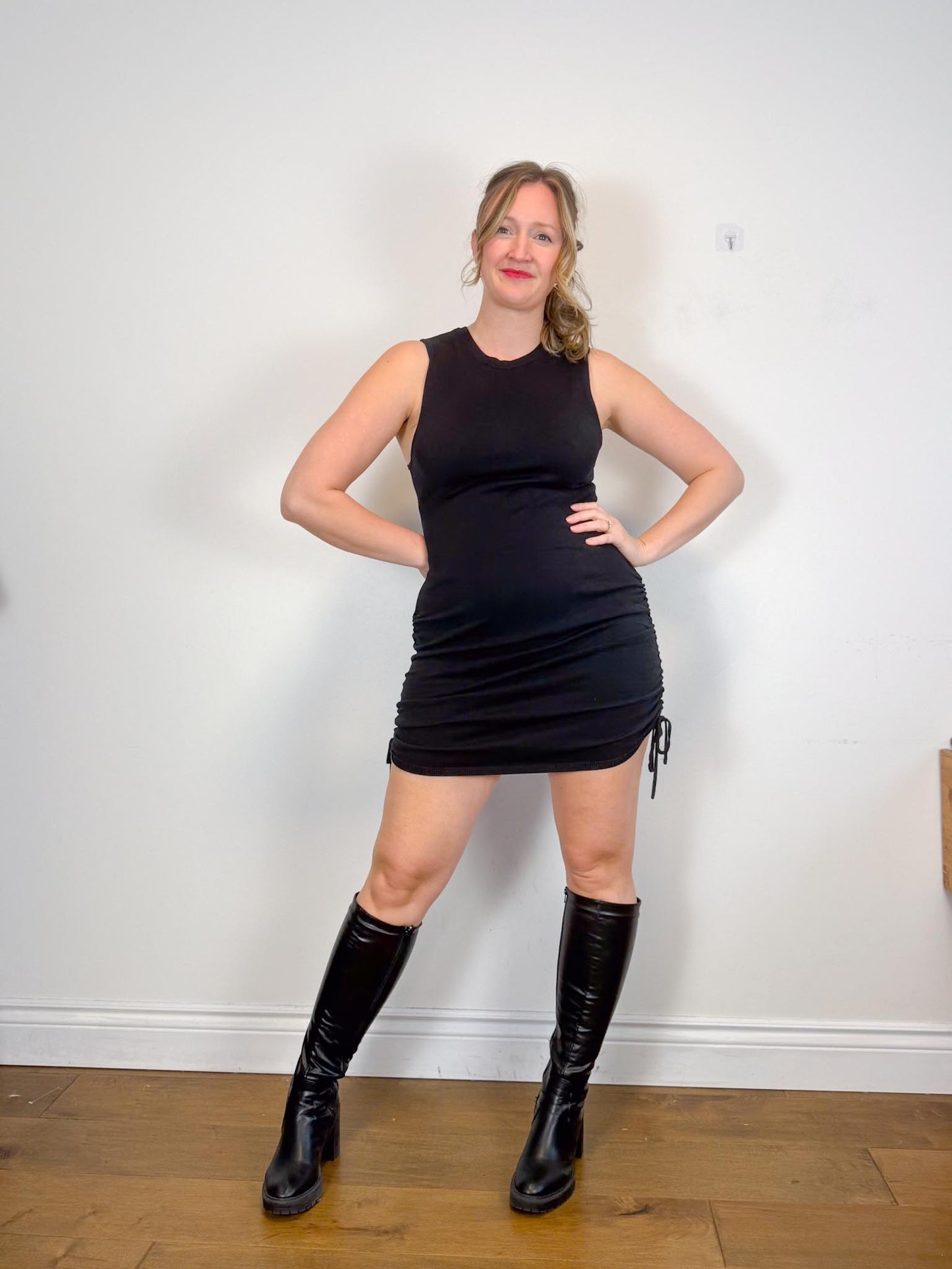 Abercrombie & Fitch Knit Dress with Side Ruching in Black (Size L)