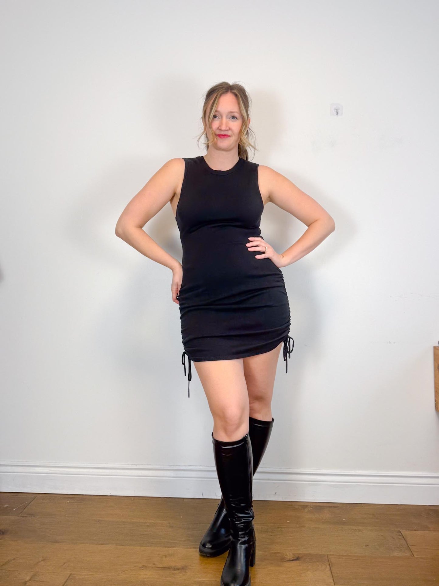 Abercrombie & Fitch Knit Dress with Side Ruching in Black (Size L)