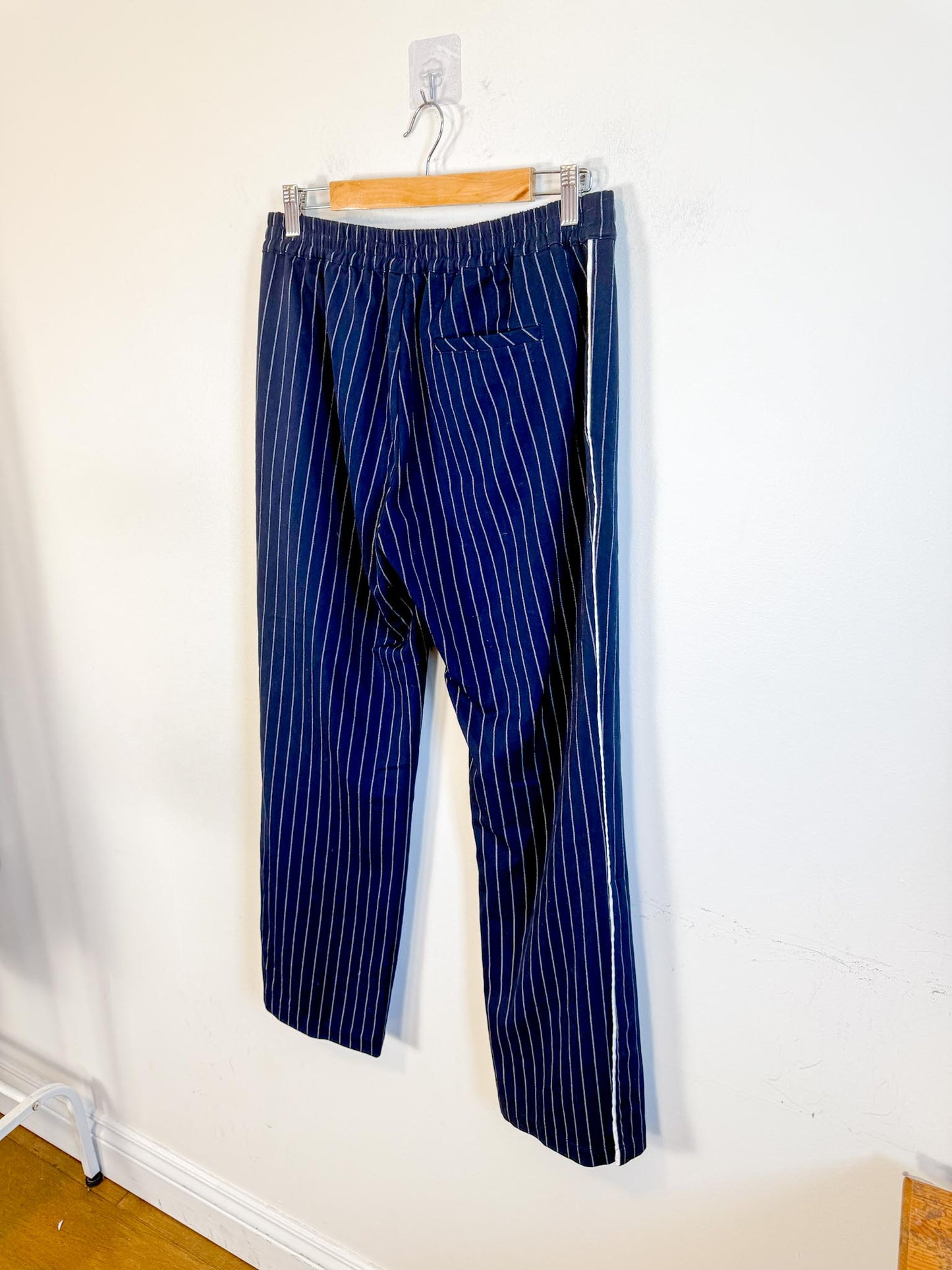 St. Roche Mid Rise Pinstriped Pants in Navy/White (Size L)