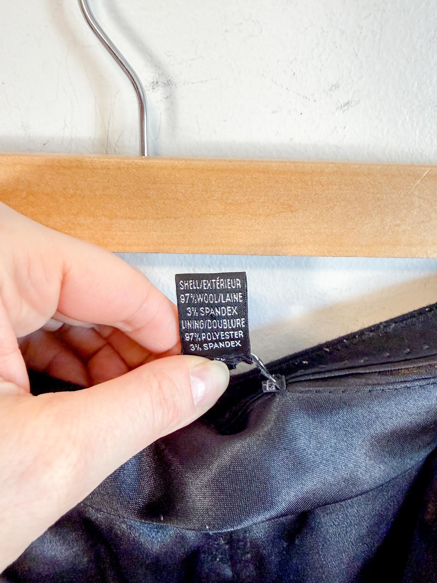 Club Monaco Mid-Rise Wool Trouesrs in Black (Size M/L)