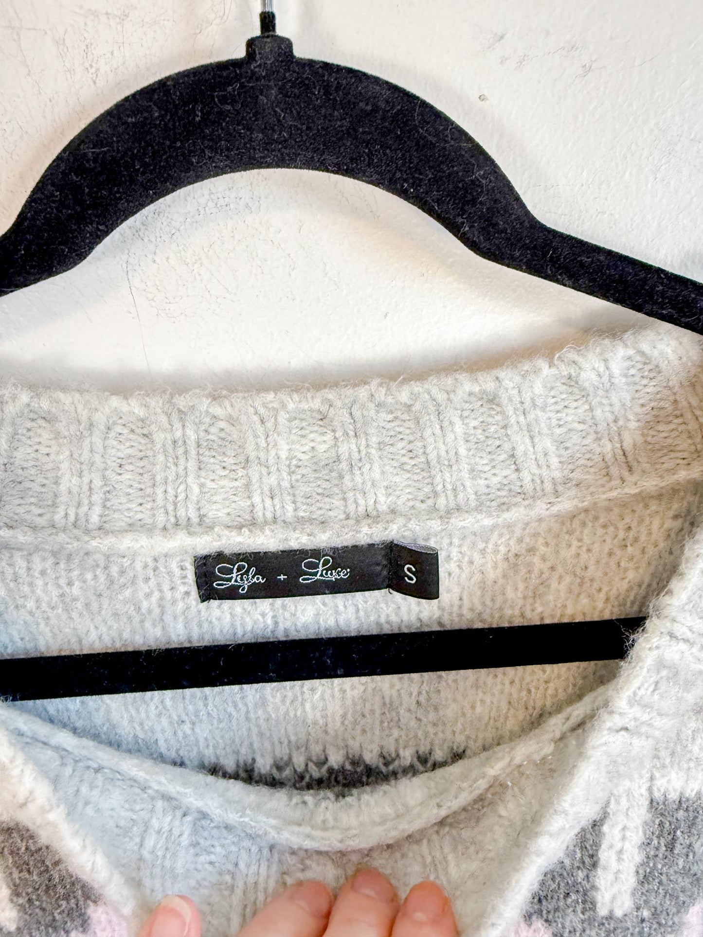 Lyla & Luxe "Landen Fair Isle Sweater in Grey/Pink" (Size S/M)