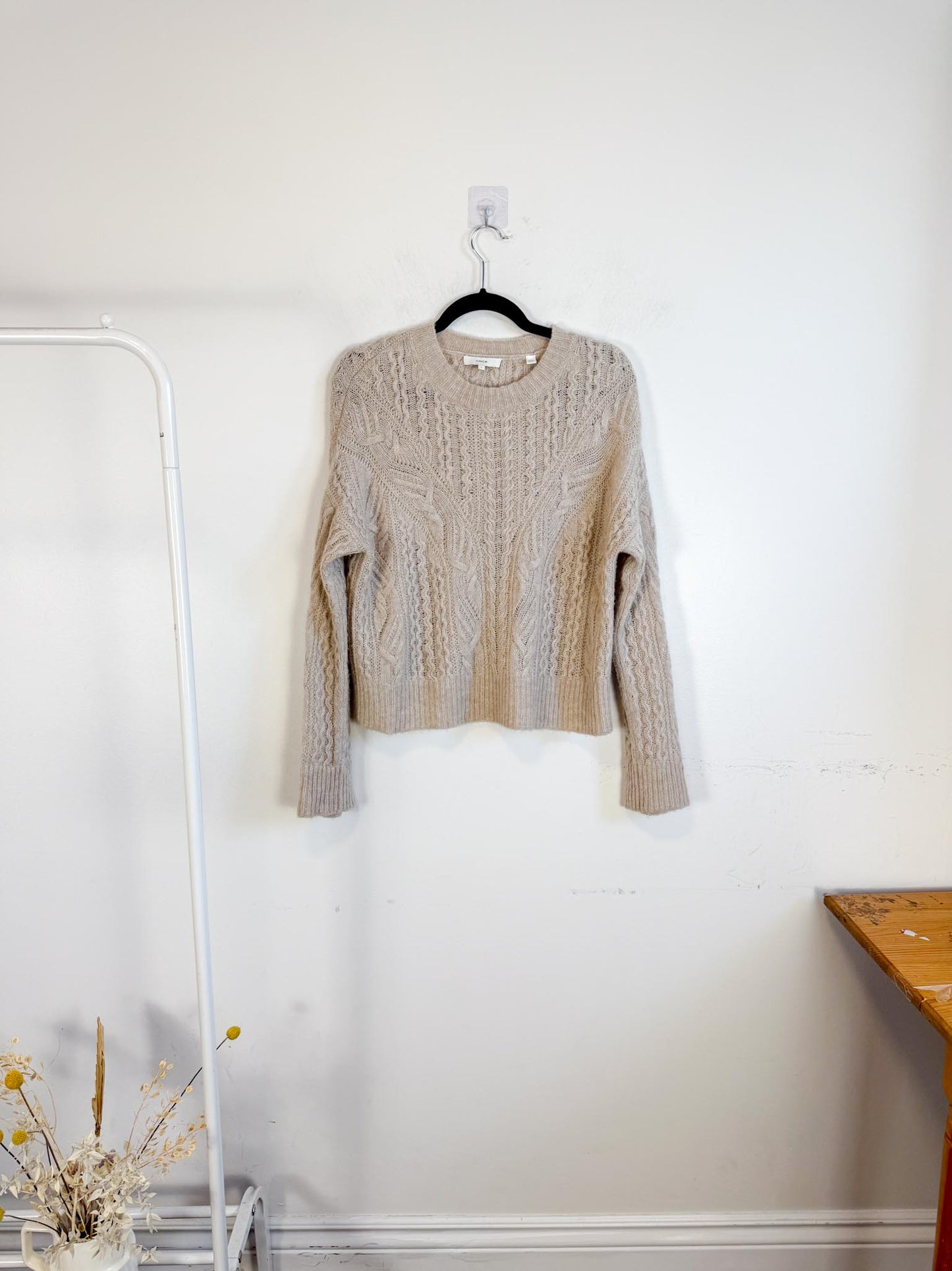 Vince "Variegated Cable Wool & Cashmere Sweater in Grey" (Size S)