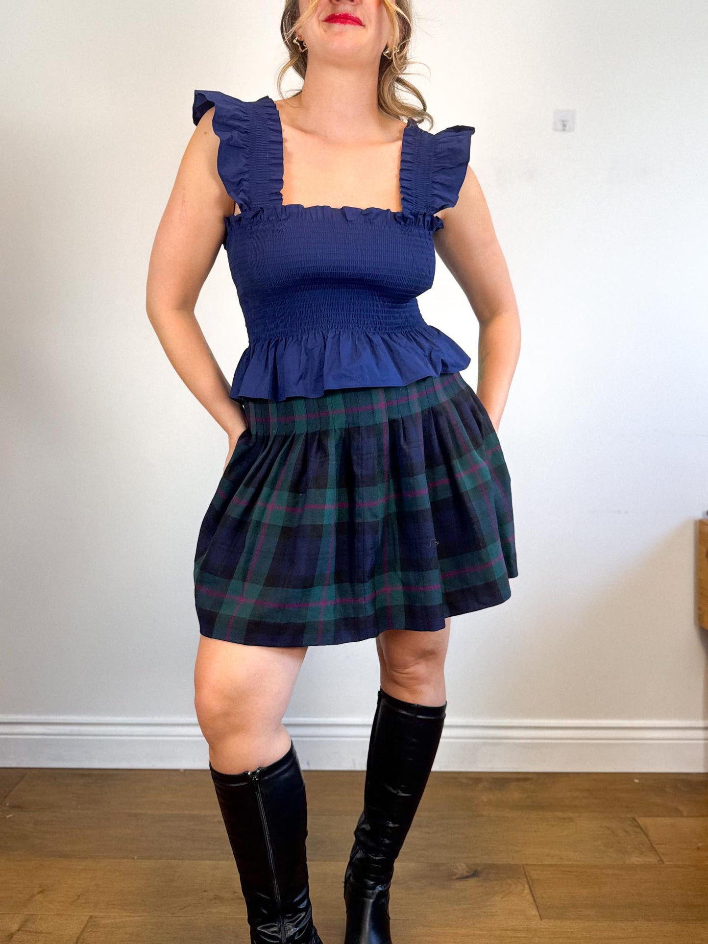 HILL HOUSE "The Ellie Crop Top in Navy" (Size S)