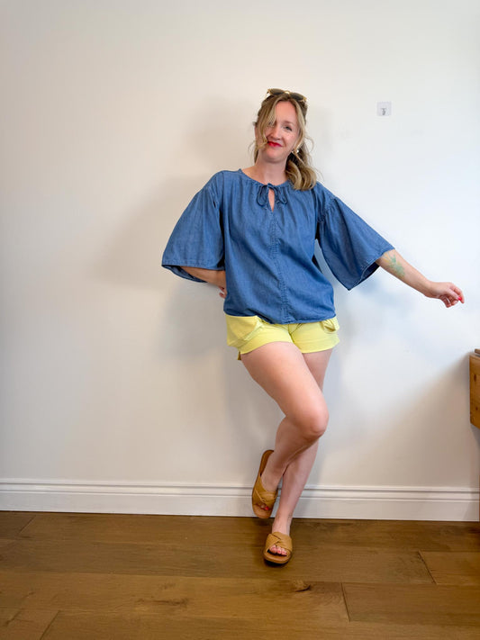 Levi’s Chambray Denim Blouse (Size 1X)