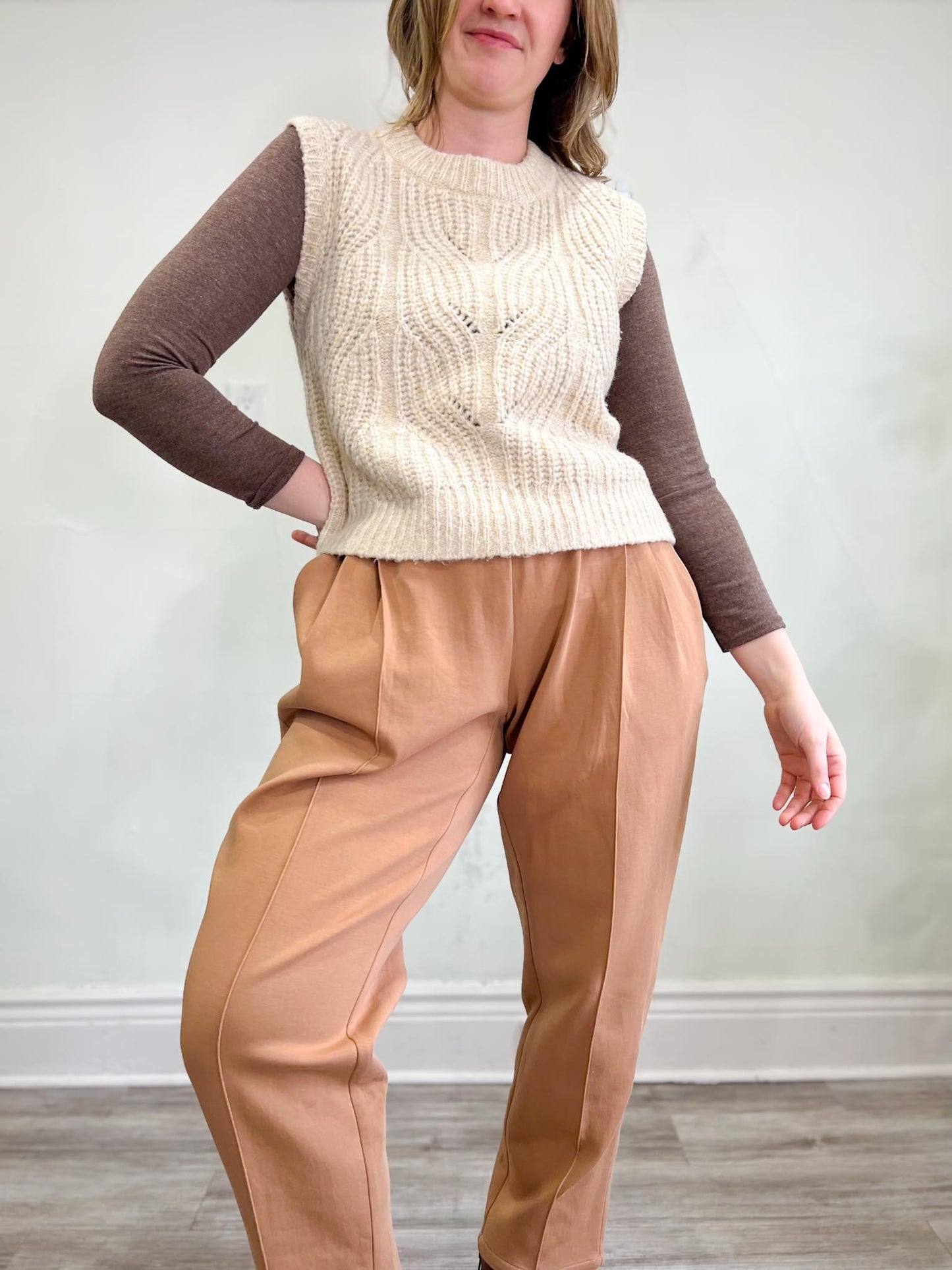 the kemist Designer Loungewear Pleated Pants in Nude (Size XL)