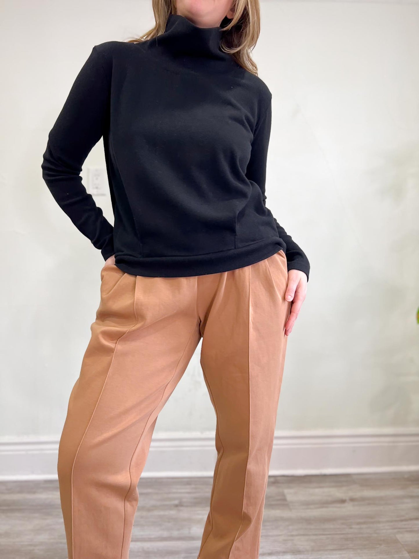 the kemist Designer Loungewear Pleated Pants in Nude (Size XL)