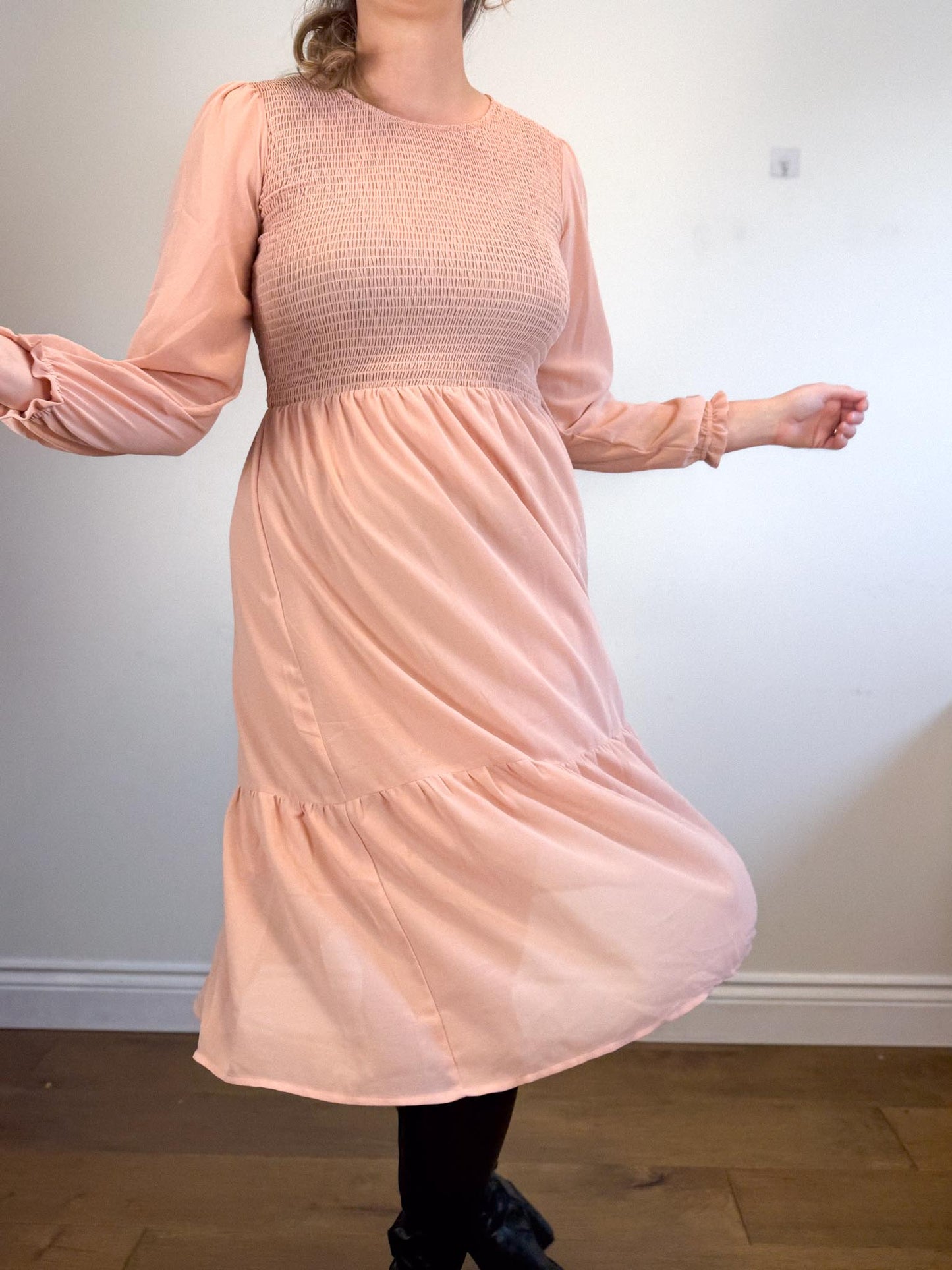 Mad About Style x Jilly Box "The Grace Midi Dress in Dusty Rose" NWT (Size M)