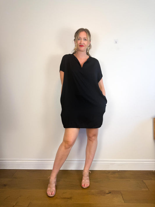 Diane Von Furstenberg "Kora Silk Dress in Black" (Size L)