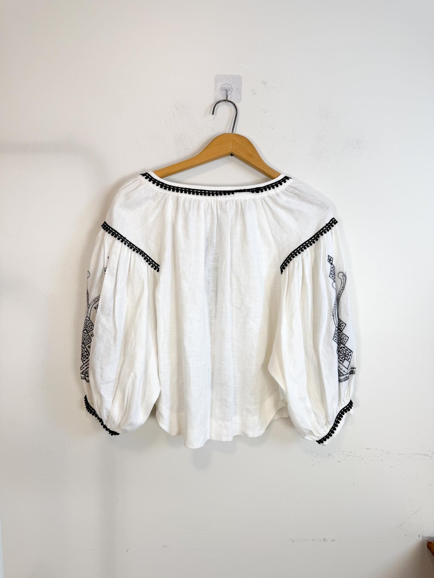 AGGEL Linen Embroidered Front Tie Blouse (Size M/L)