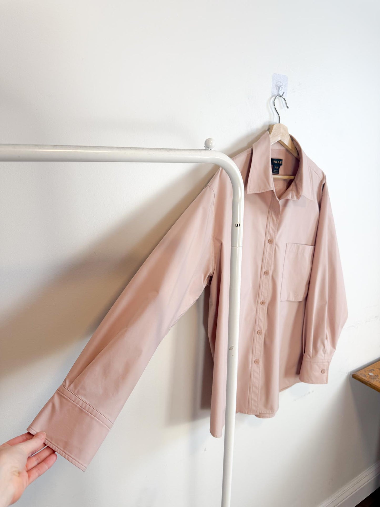 TILLEY "Tech Shield Shirt in Dark Blush" (Size XL)