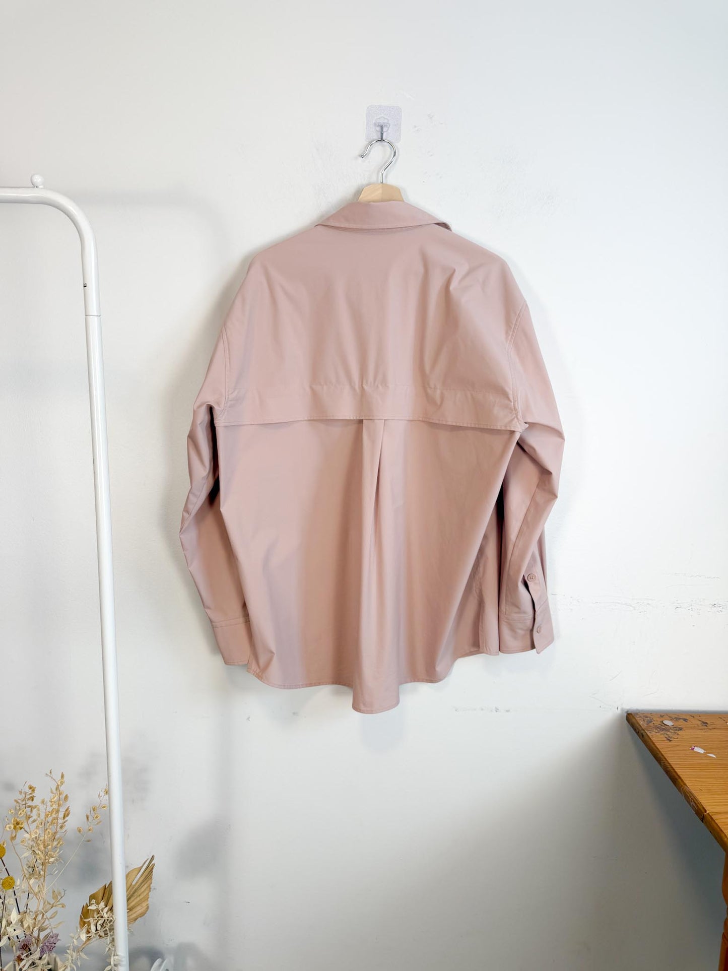 TILLEY "Tech Shield Shirt in Dark Blush" (Size XL)