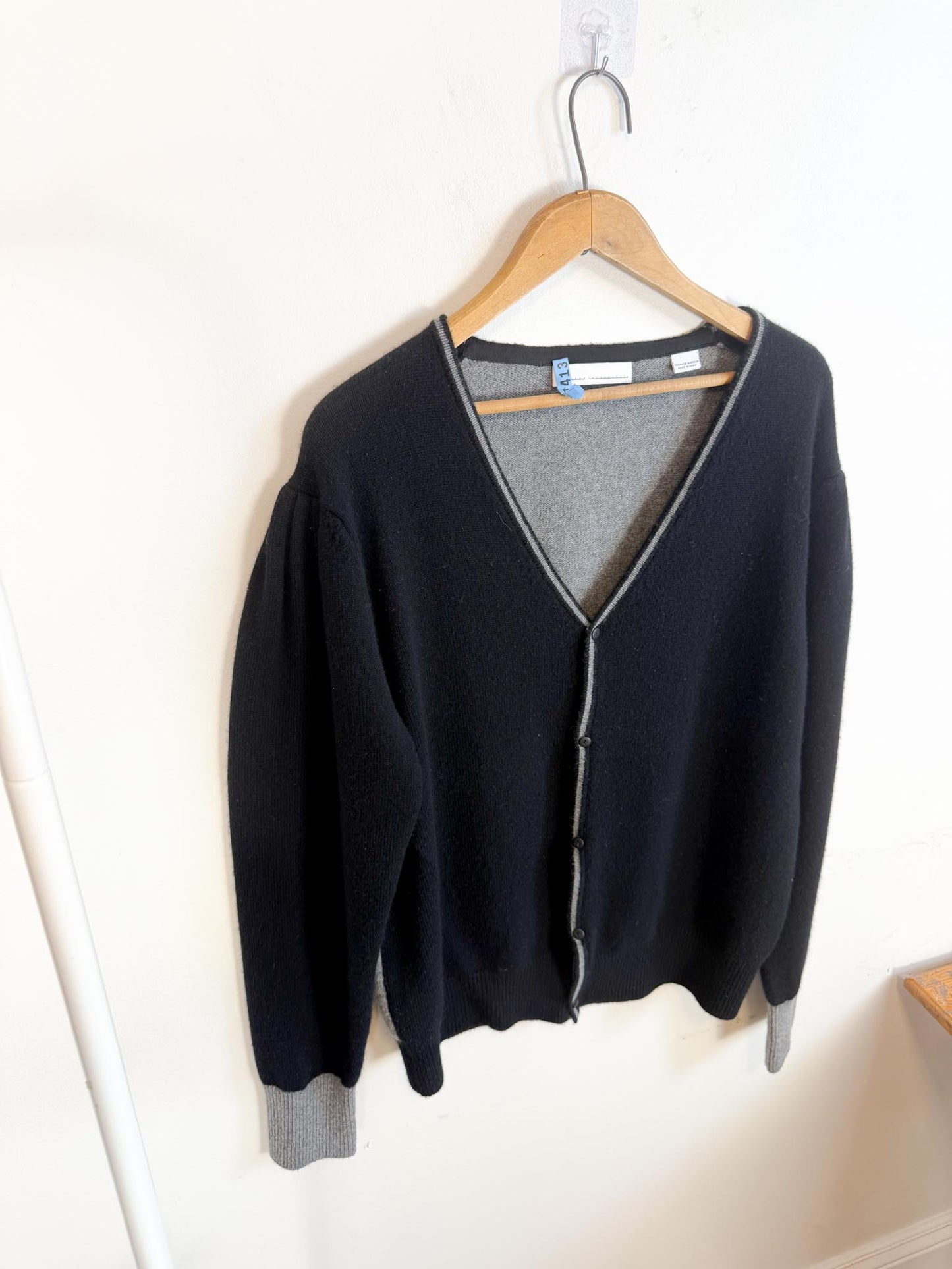 Random Identities Designer Wool & Cashmere Bicolour Cardigan in Black/Grey (Size L)