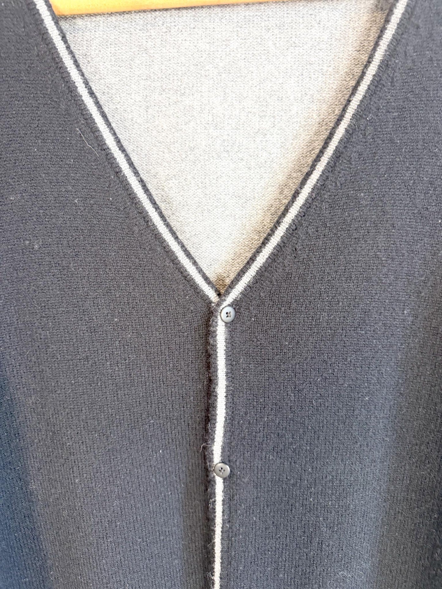 Random Identities Designer Wool & Cashmere Bicolour Cardigan in Black/Grey (Size L)