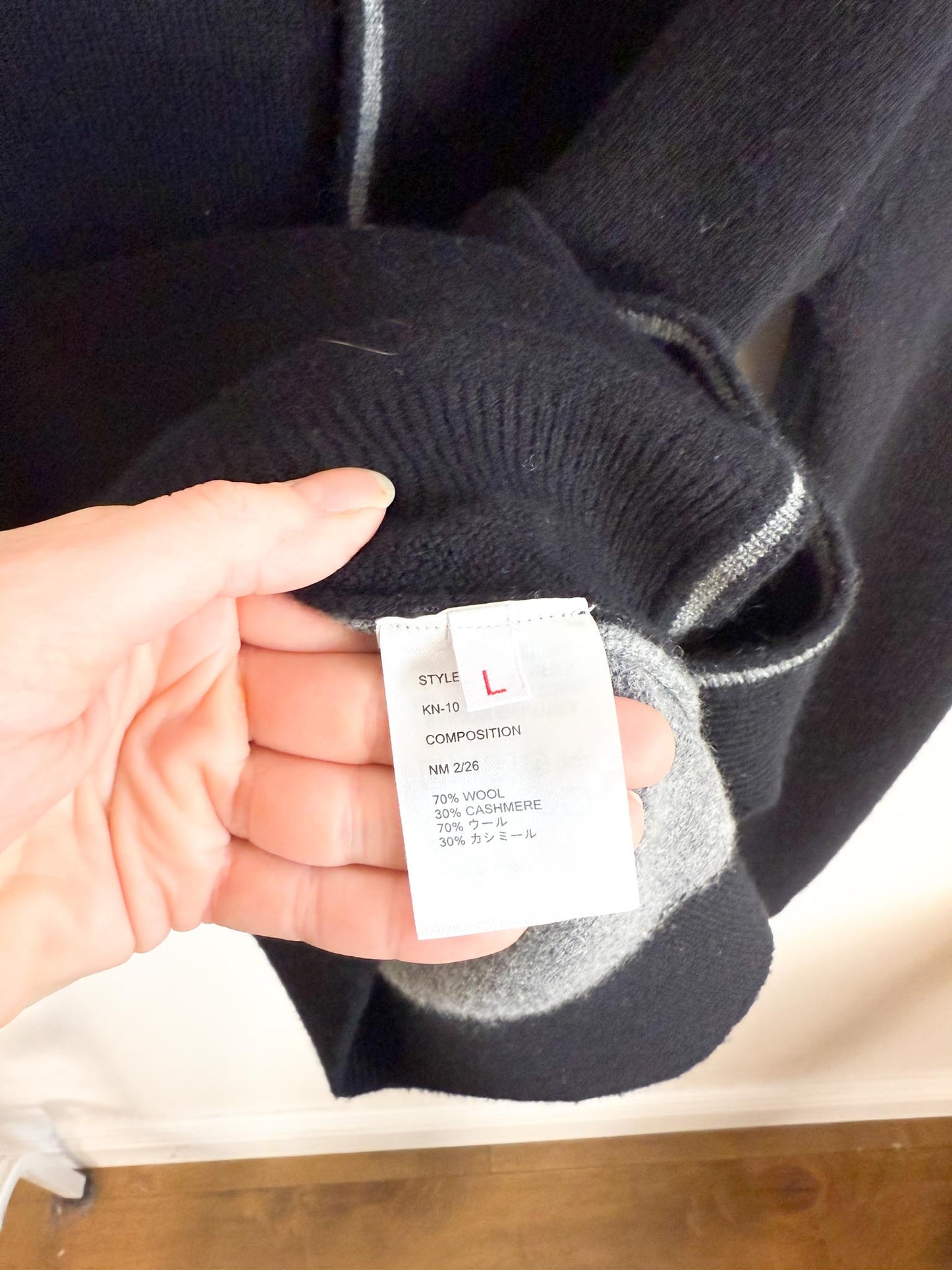 Random Identities Designer Wool & Cashmere Bicolour Cardigan in Black/Grey (Size L)