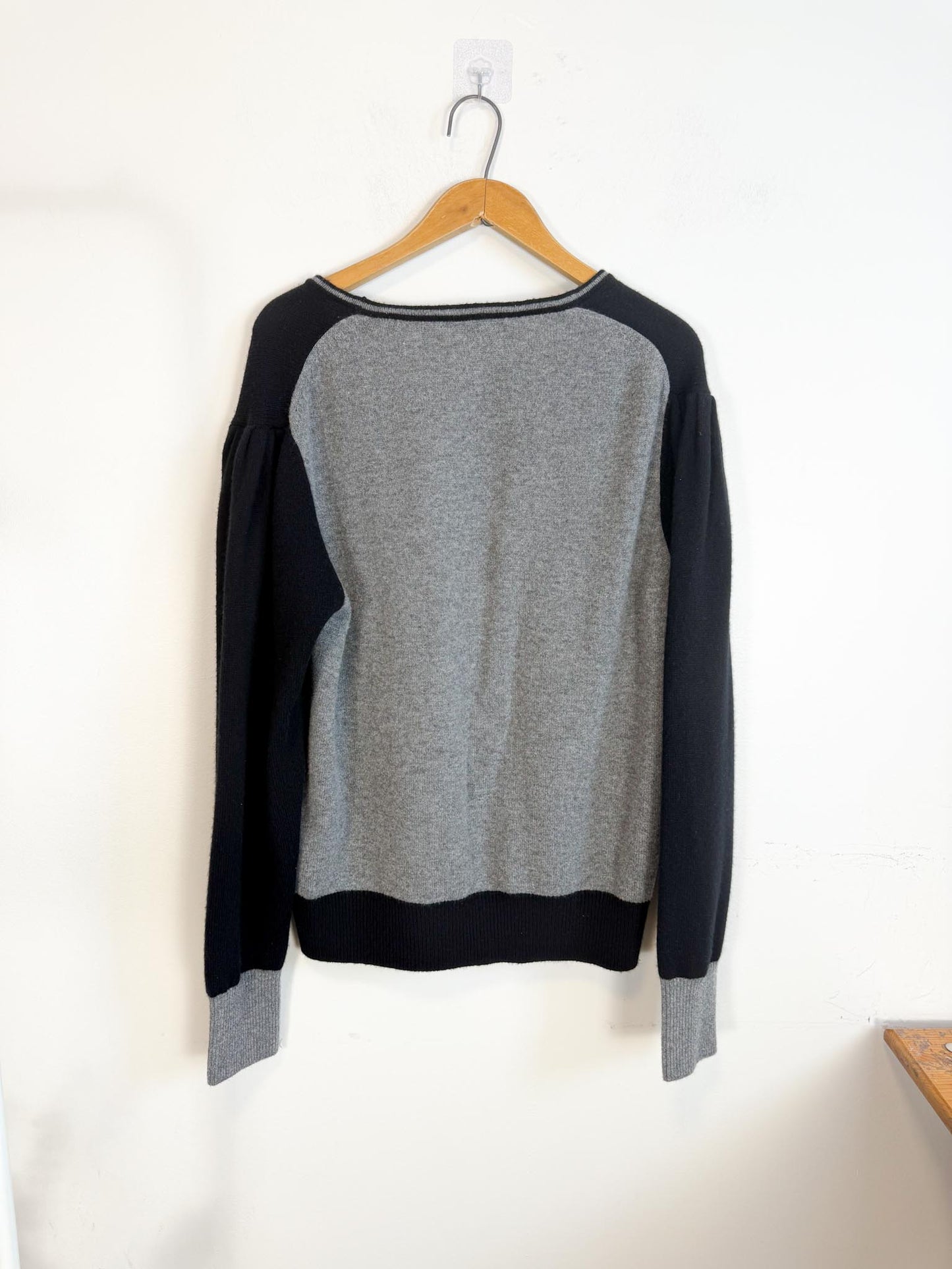 Random Identities Designer Wool & Cashmere Bicolour Cardigan in Black/Grey (Size L)