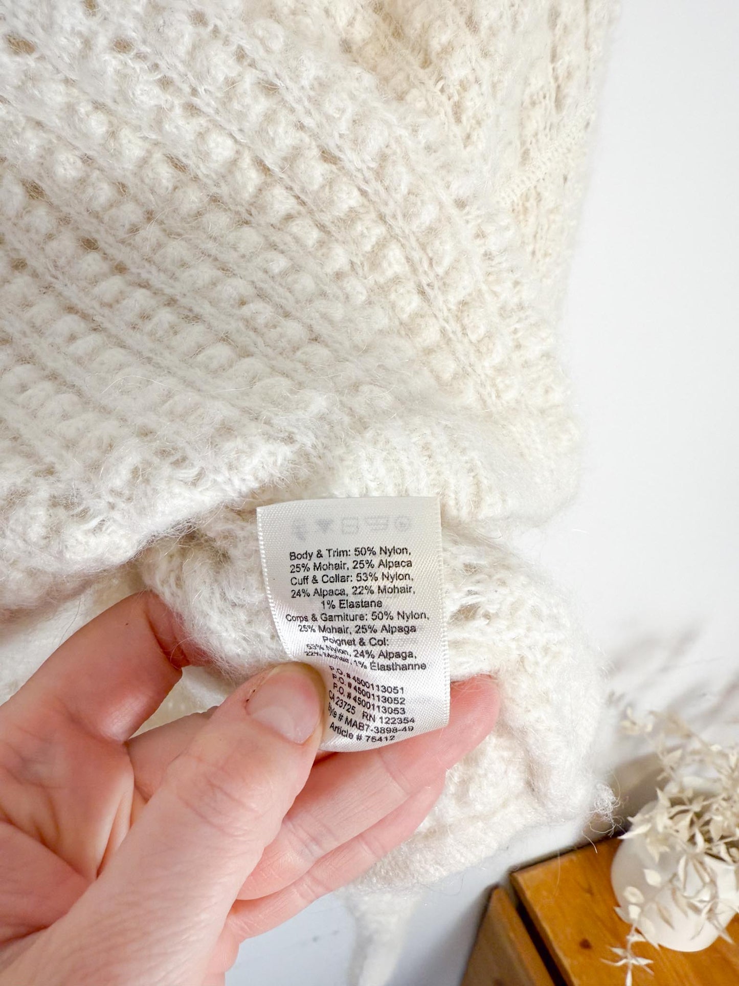 Wilfred Free "Fortune Crop Sweater in Cream" (Size M)