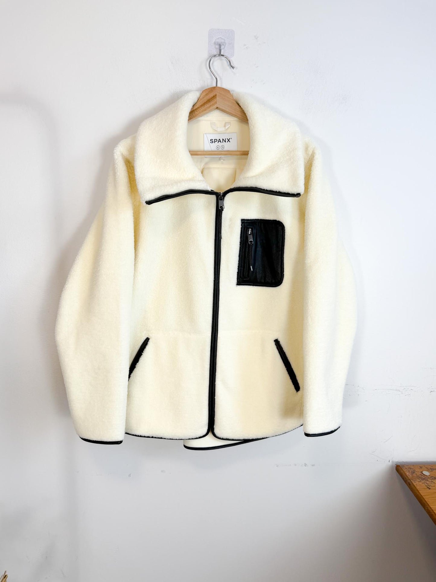 SPANX Fleece Jacket in Cream/Black (Size XL)