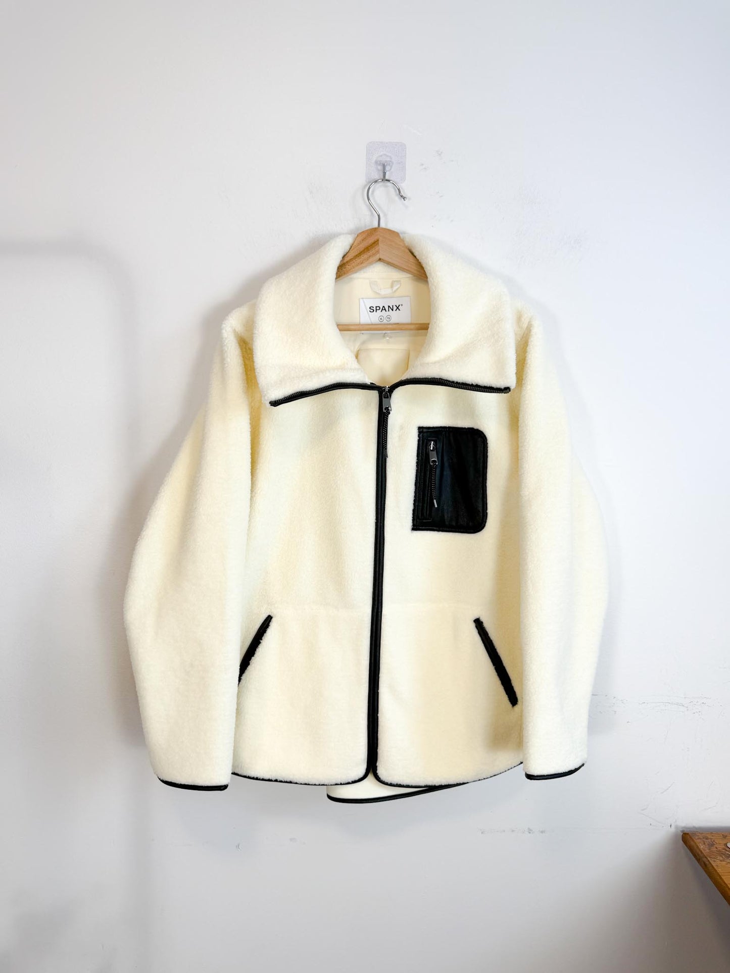 SPANX Fleece Jacket in Cream/Black (Size XL)