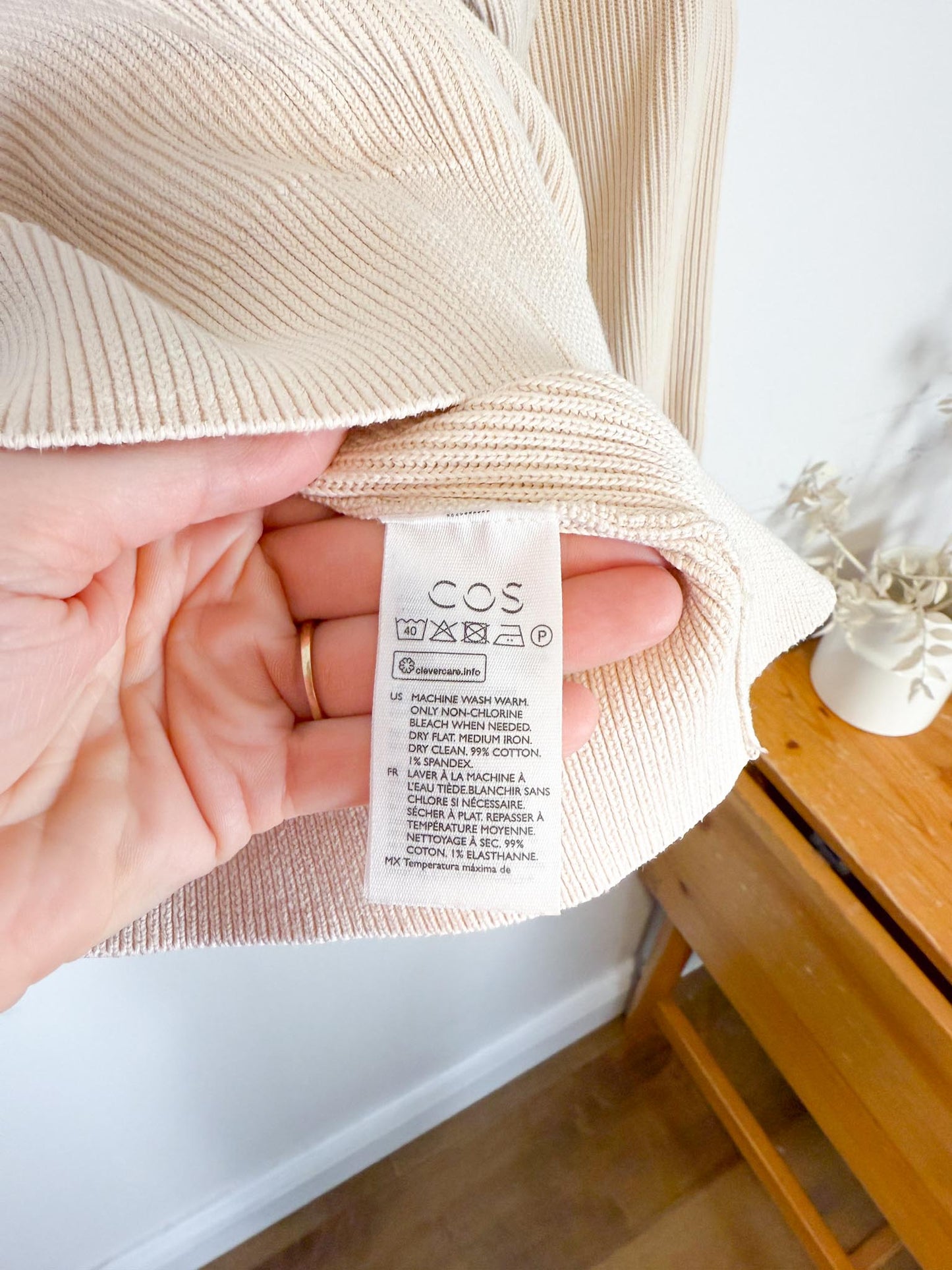 COS Ribbed Cardigan in Cream (Size L)