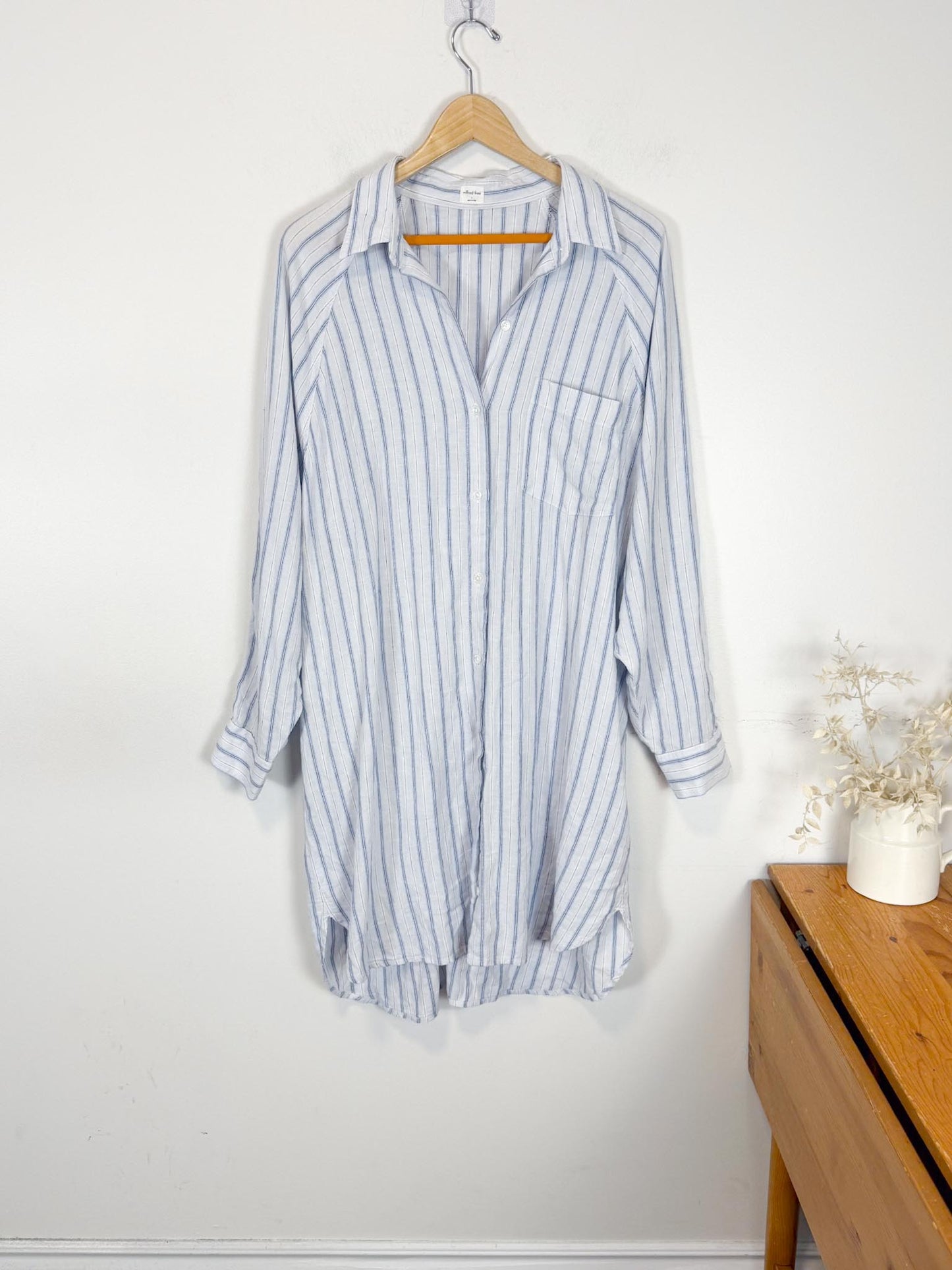 Wilfred Free "Boyfriend Linen Dress in Blue/White Stripe" NWT (Size L)