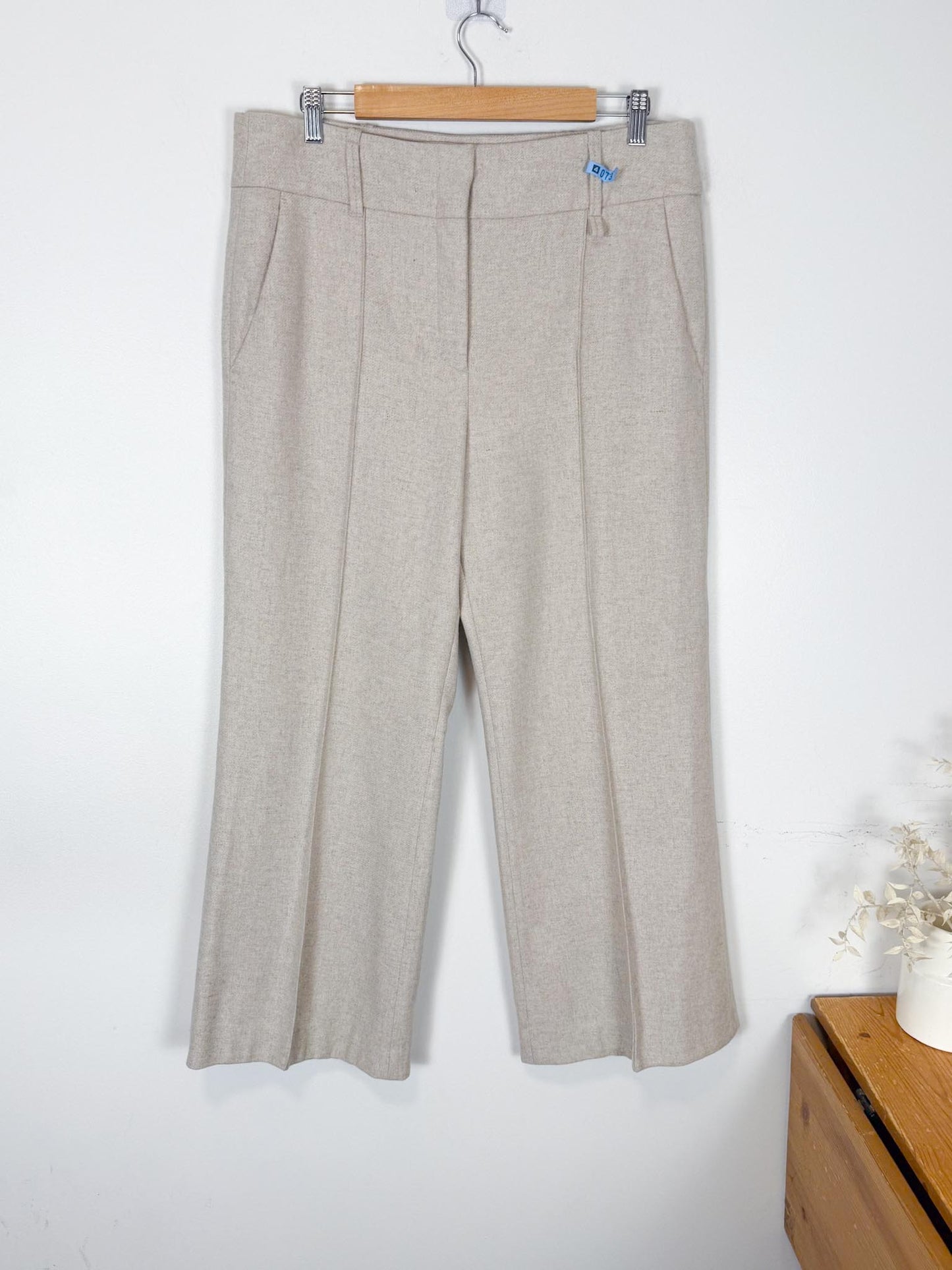DOROTHEE SCHUMACHER Designer Wool Trousers in Cream (Size L)