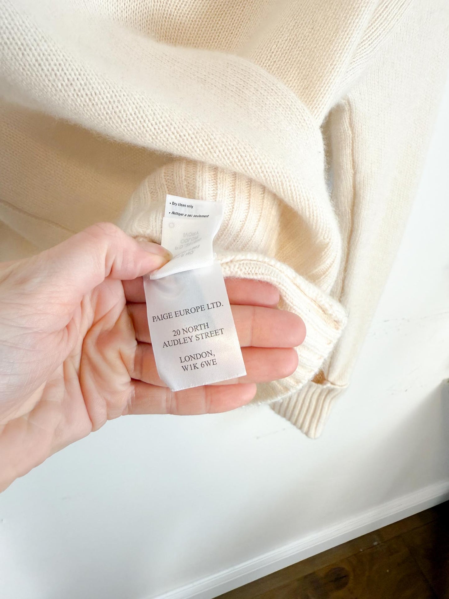 PAIGE "Maxi Cashmere Cropped Sweater in Cream" (Size XS-S)