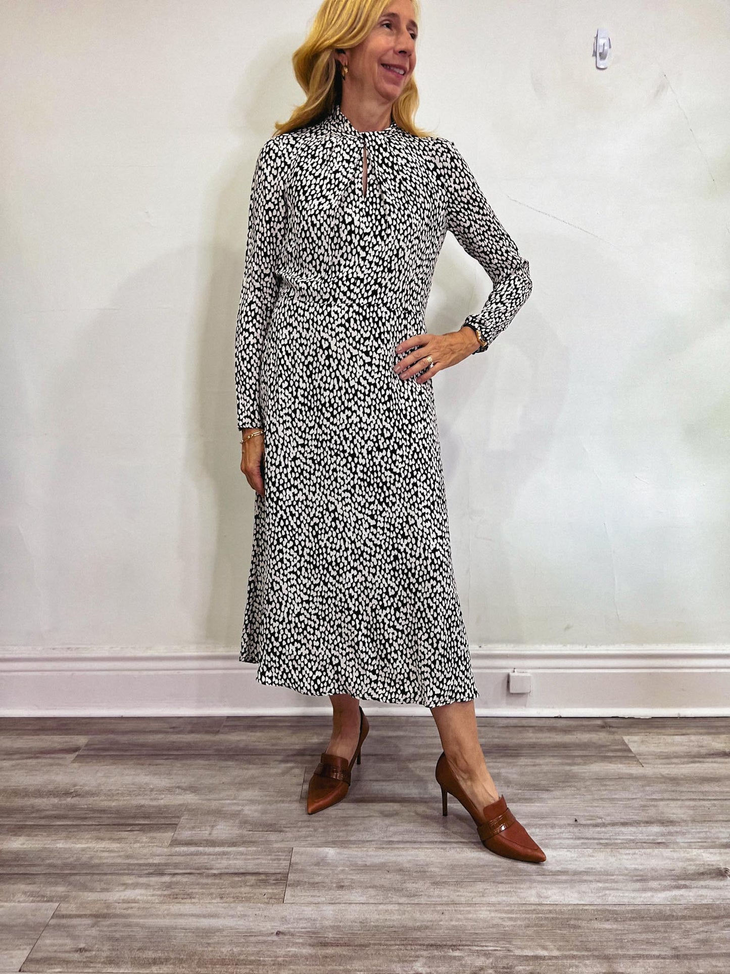 Judith & Charles Long Sleeve Midi Dress in Black/White Print (Size S/M)