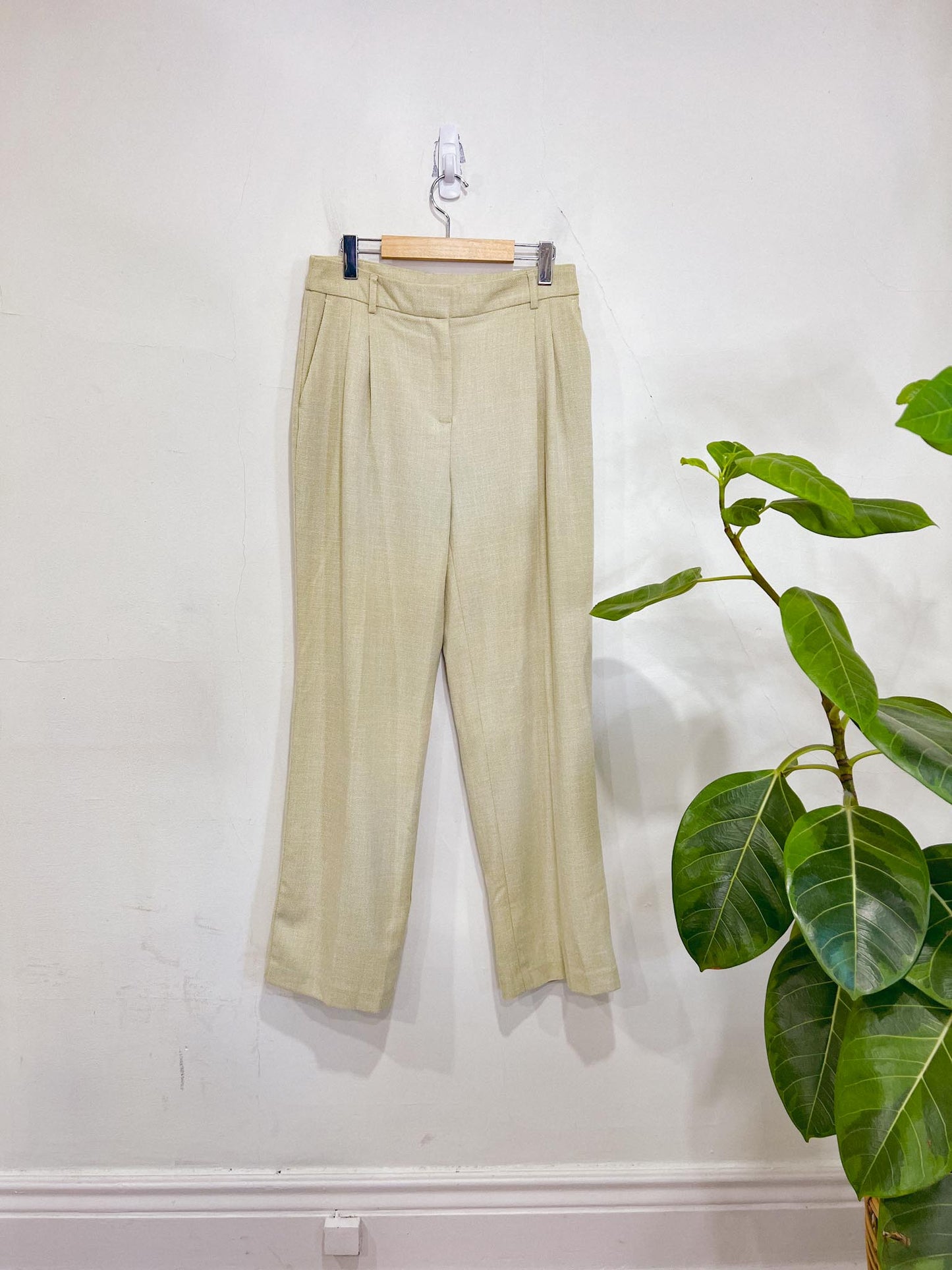 House of Harlow 1960 Trousers in Pale Sage Green (Size M/L)