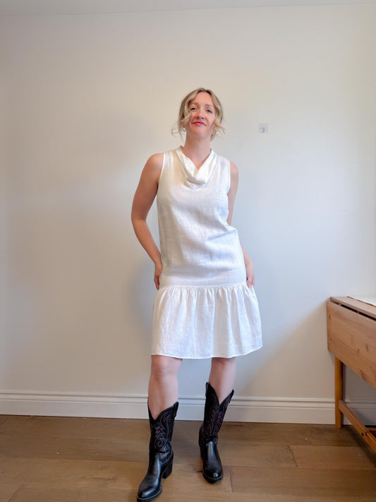 en Thread White Linen Dress (Size S/M)
