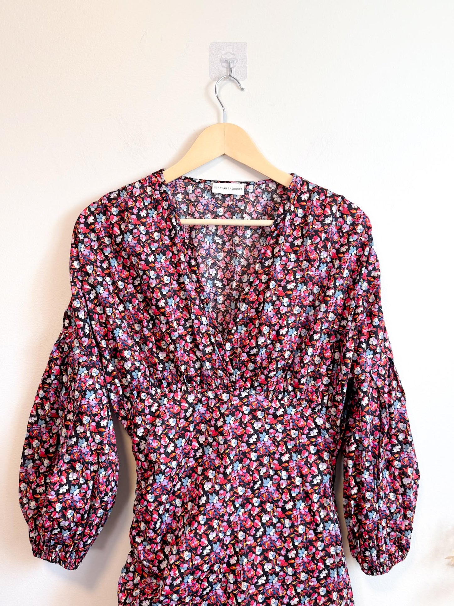 Scanlan Theodore Ruched Mini Dress in Floral (Size S)