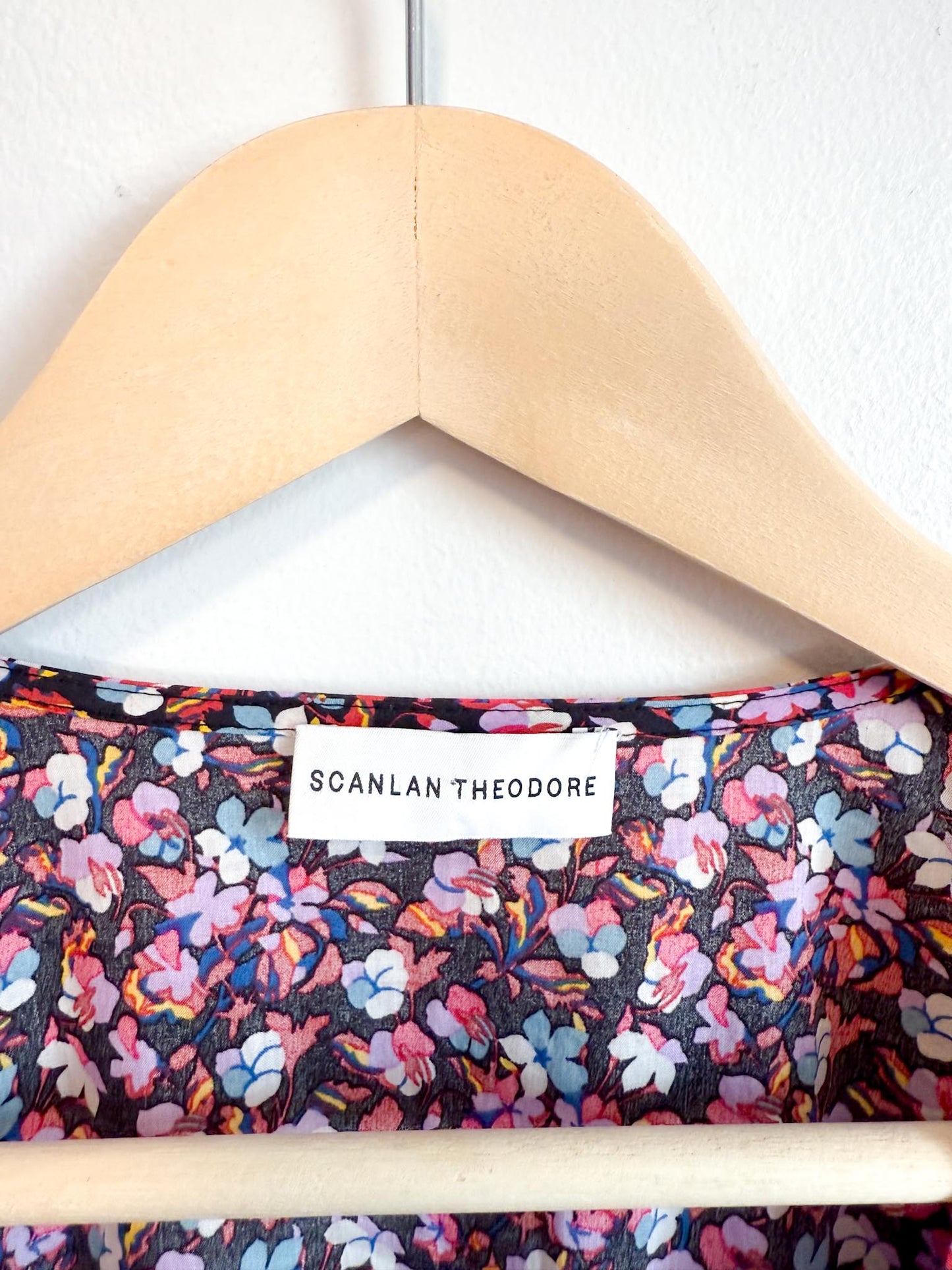 Scanlan Theodore Ruched Mini Dress in Floral (Size S)