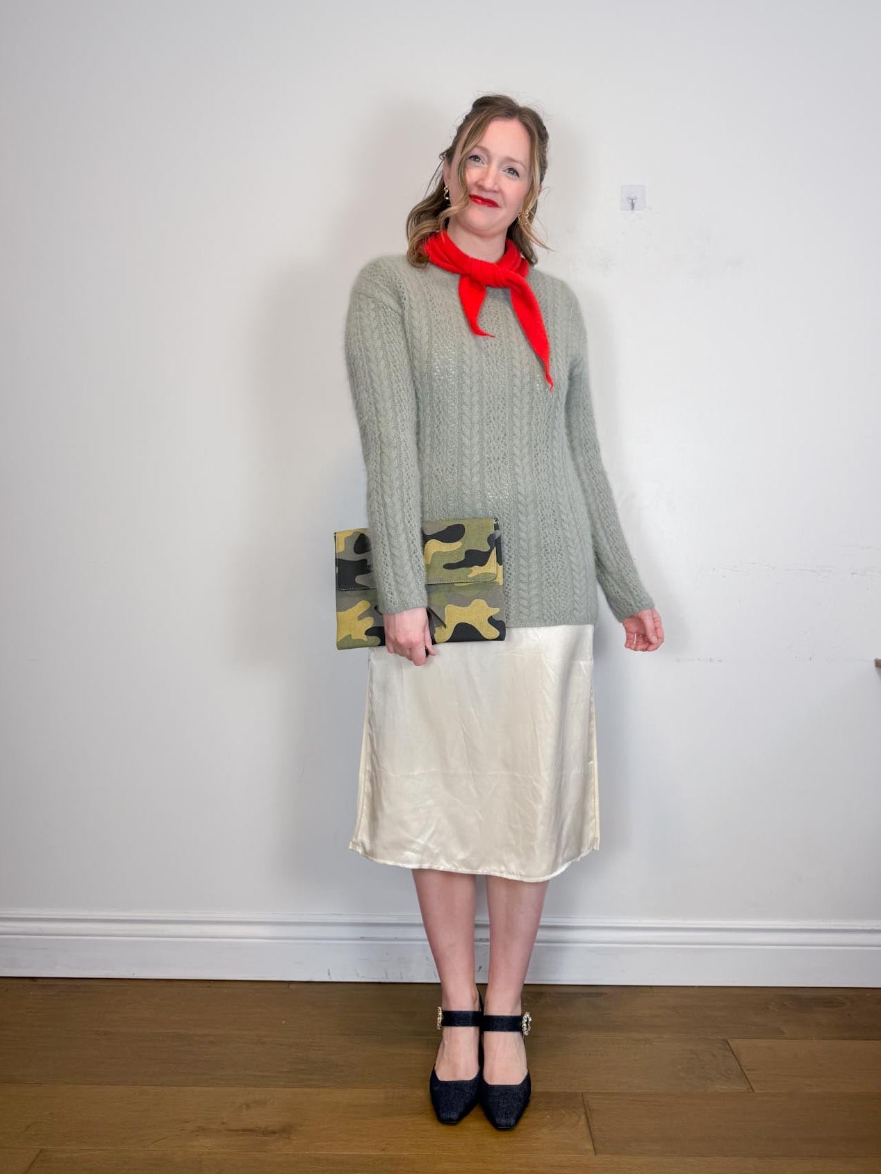 Vintage Angora & Wool Sweater in Grey (Size S)