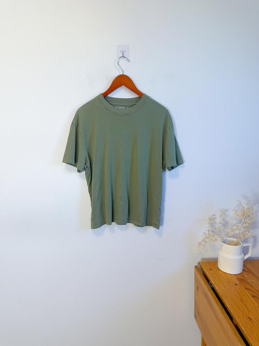 Abercrombie & Fitch T-Shirt in Green (Size L)