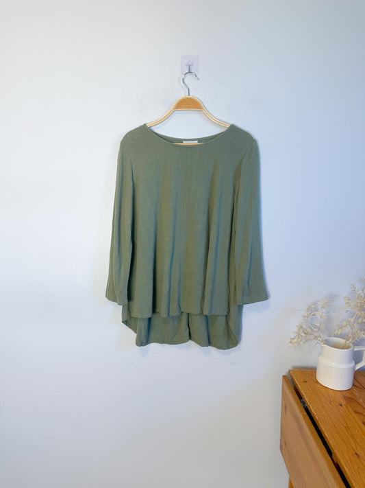 Amanda Moss Slow Fashion "The Neala Top in Sage Green" (Size M/L)