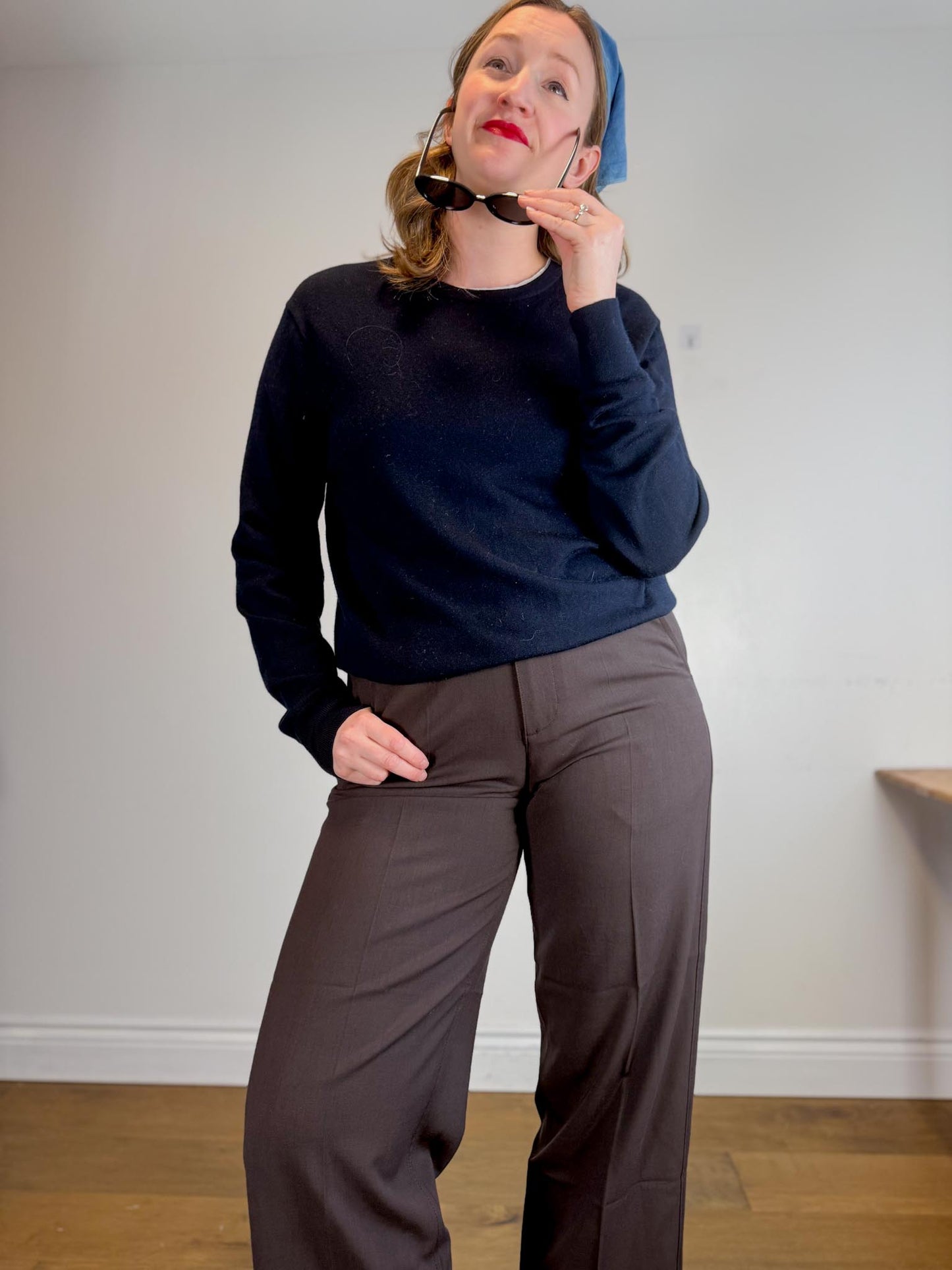 Banana Republic Extra Fine Merino Wool Sweater in Navy (Size L)