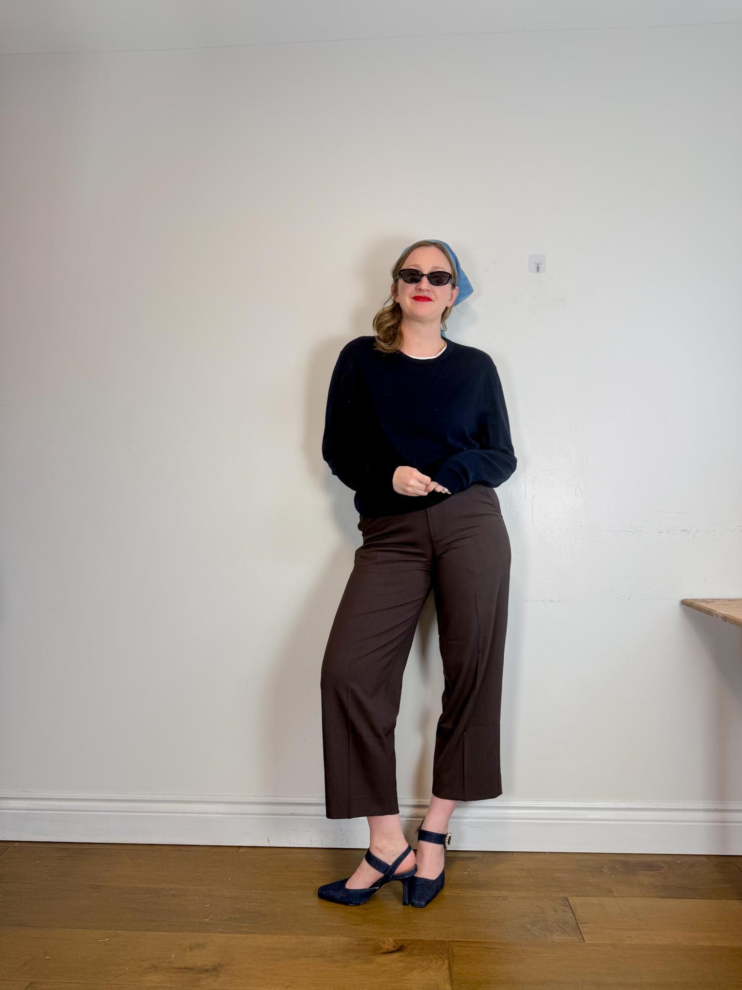 Banana Republic Extra Fine Merino Wool Sweater in Navy (Size L)