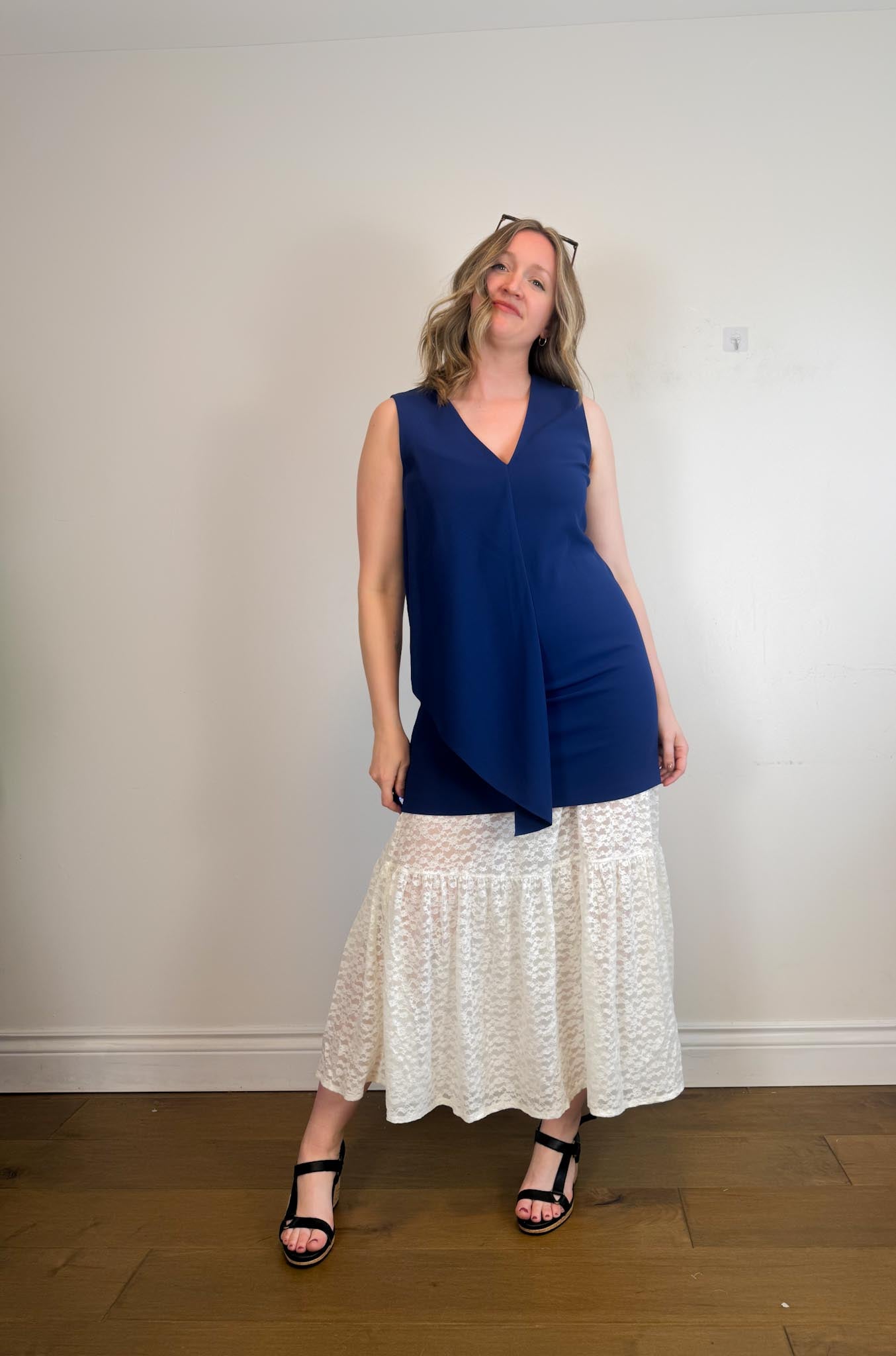 Alice + Olivia Ruffled Shift Dress in Blue (Size L)