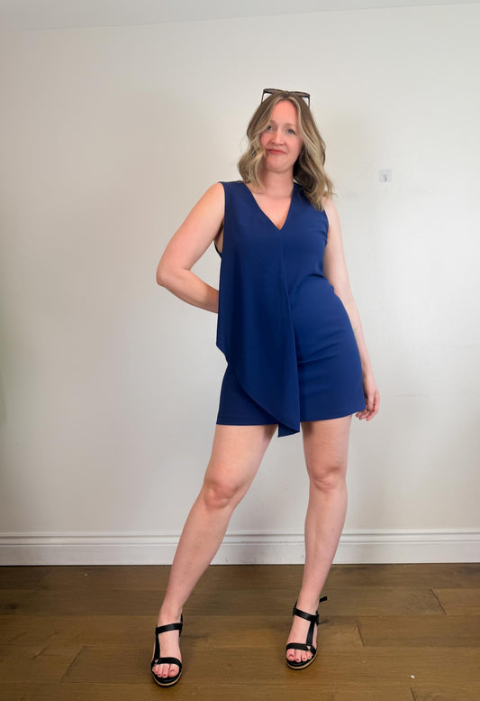 Alice + Olivia Ruffled Shift Dress in Blue (Size L)