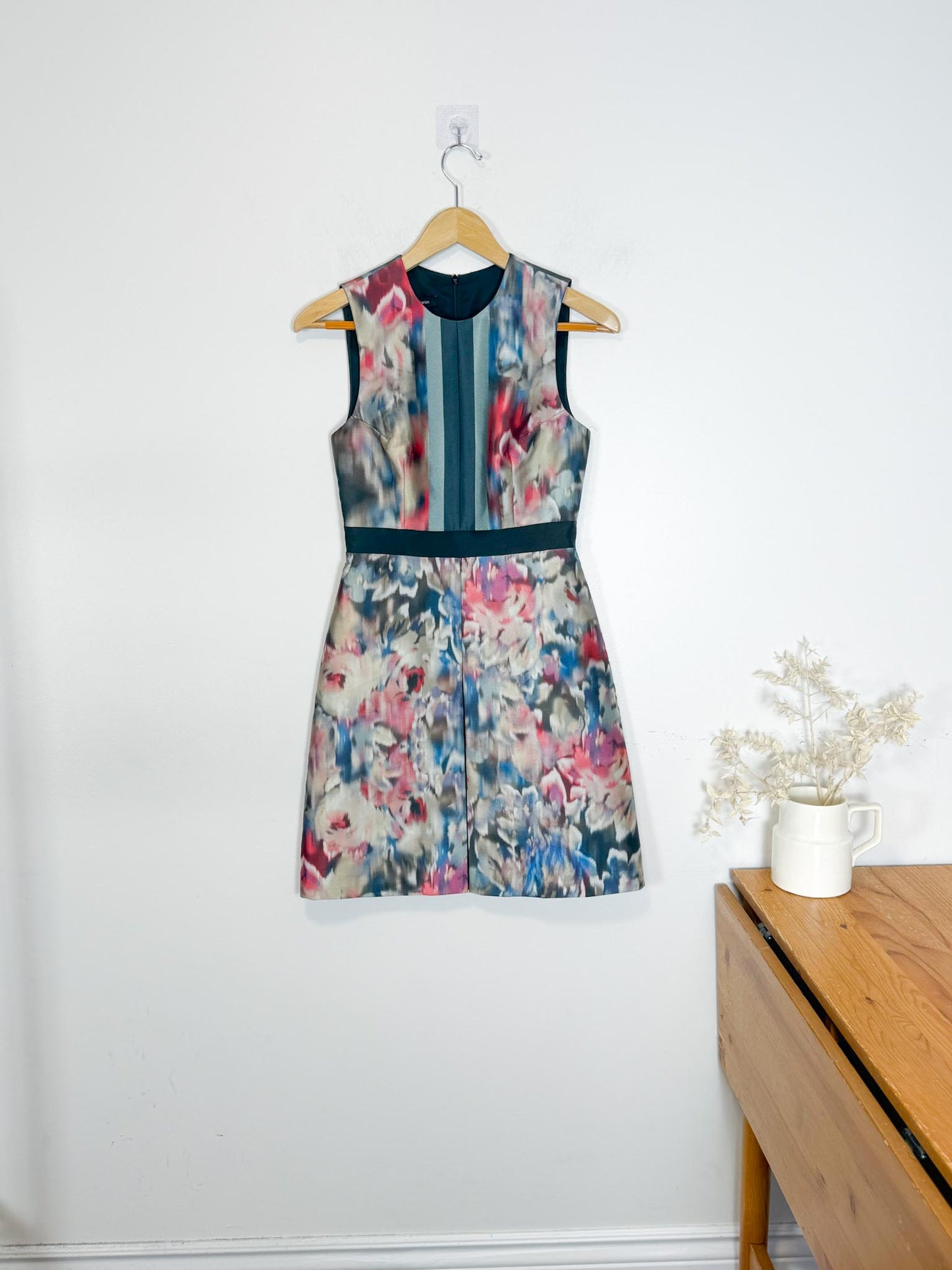 Judith & Charles Canadian Designer Mini Dress in Abstract Print (Size XS/S)