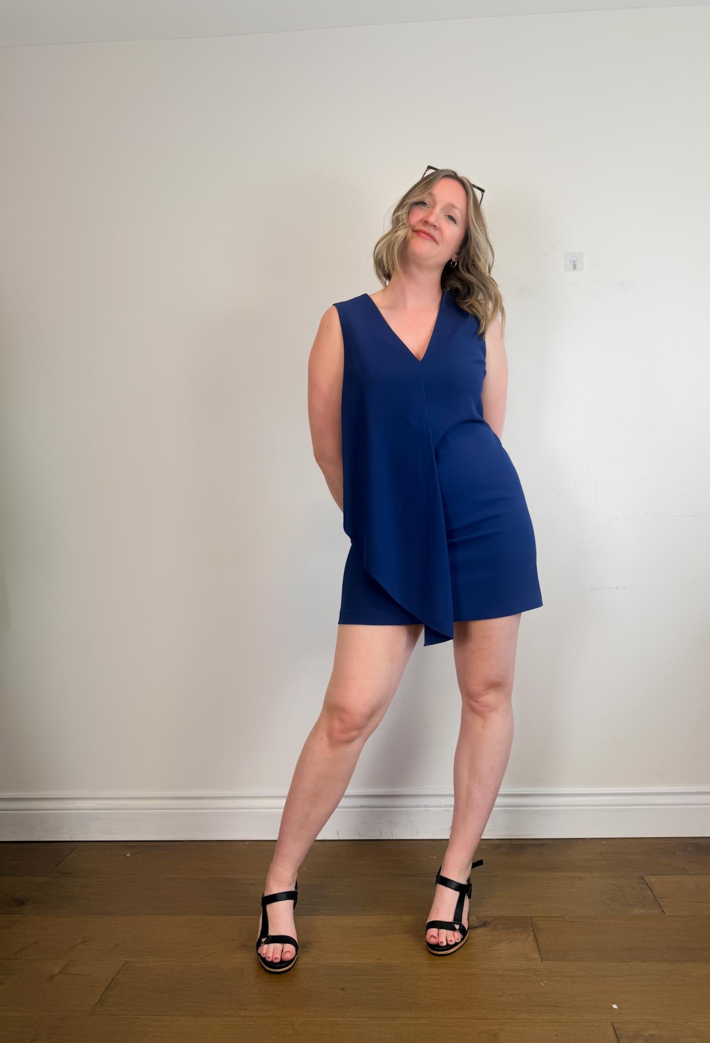 Alice + Olivia Ruffled Shift Dress in Blue (Size L)