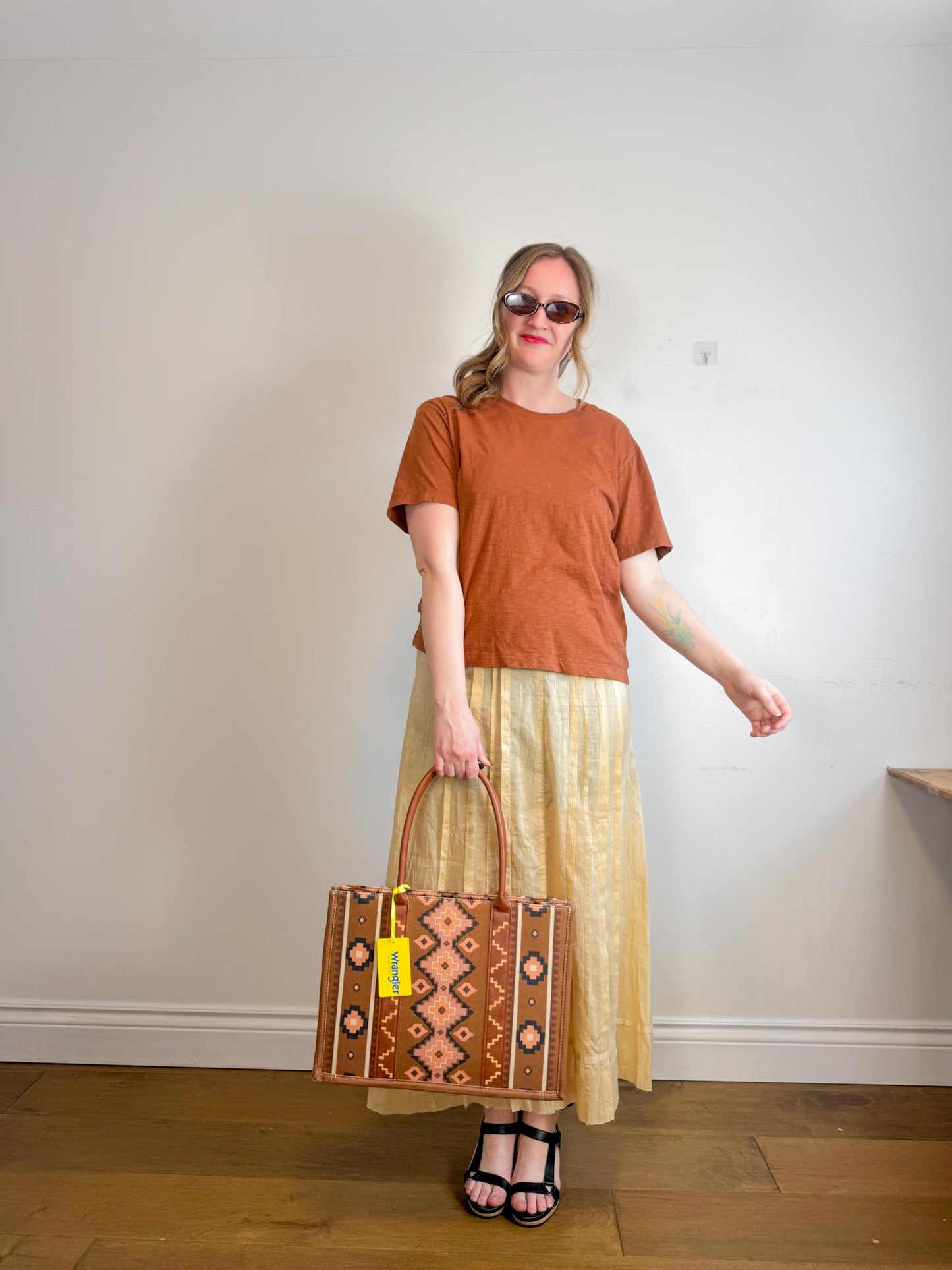 OUTERKNOWN Sustainable "Saltwater Slub Tee in Rust" (Size L)